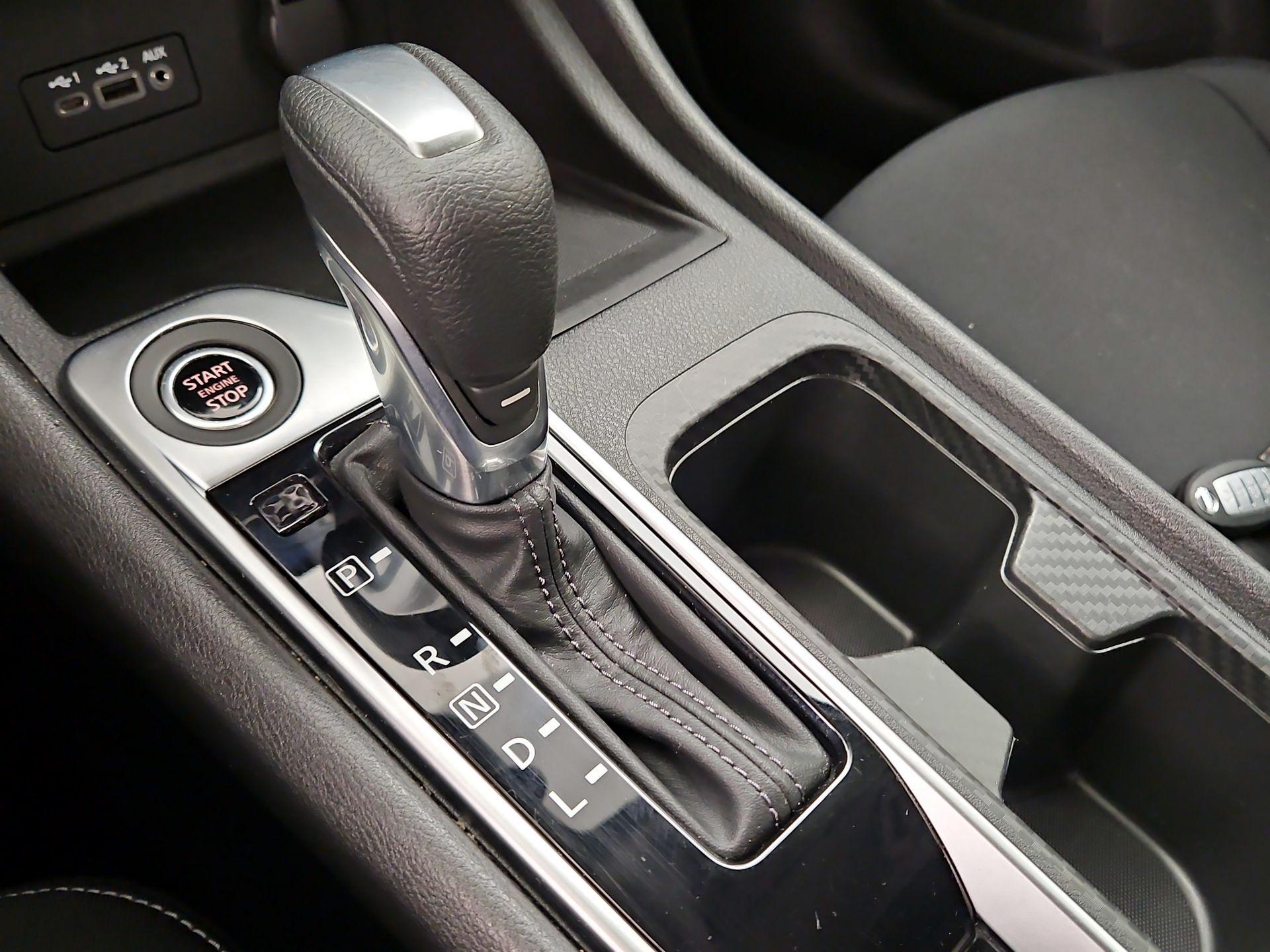 Thumbnail: 2021 Nissan Sentra - 17