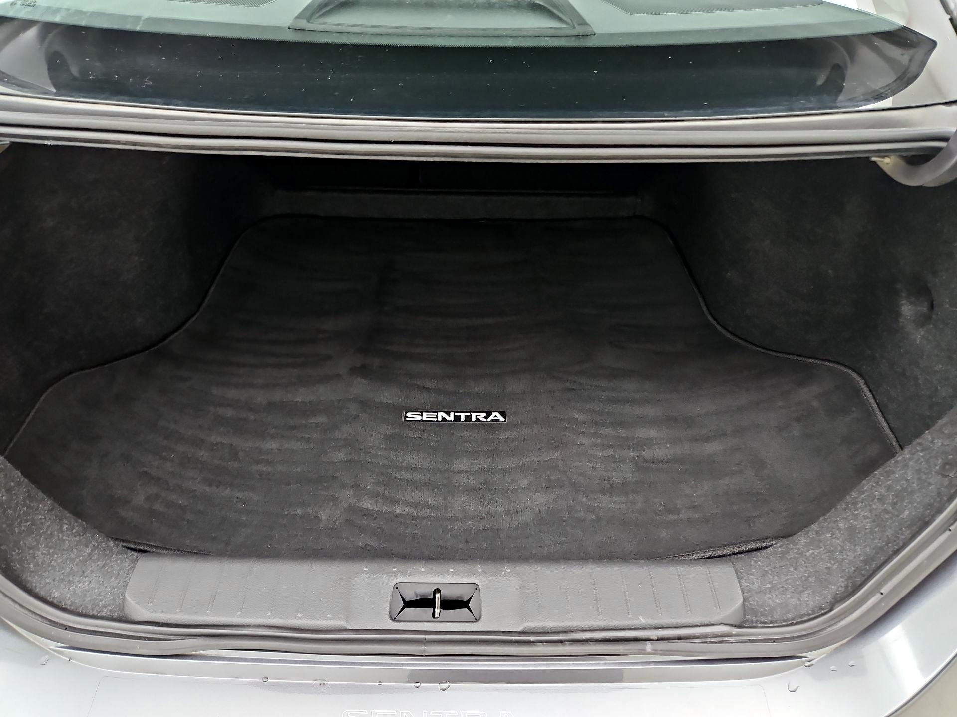 Thumbnail: 2021 Nissan Sentra - 20