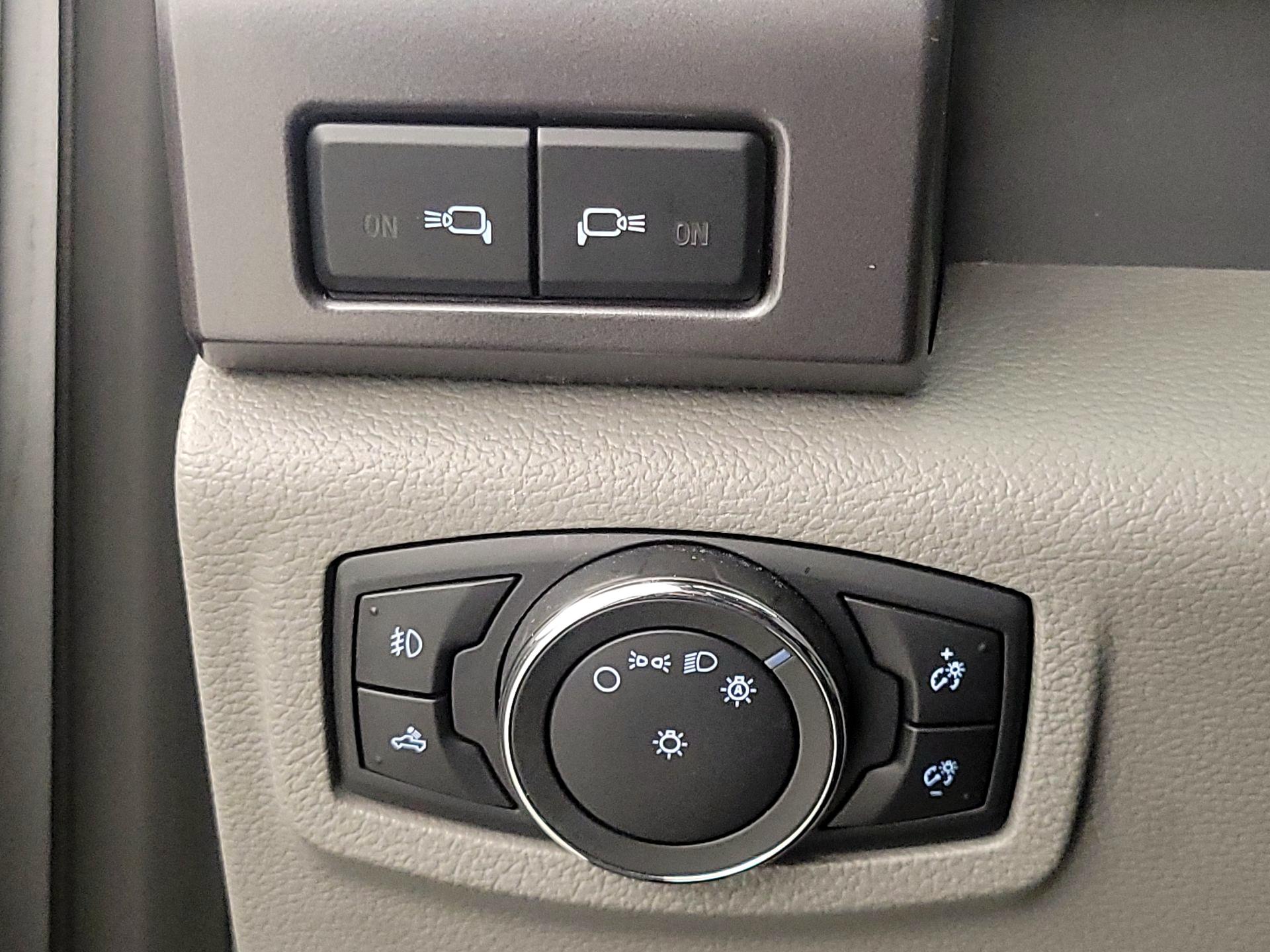 Thumbnail: 2017 Ford F-150 - 13