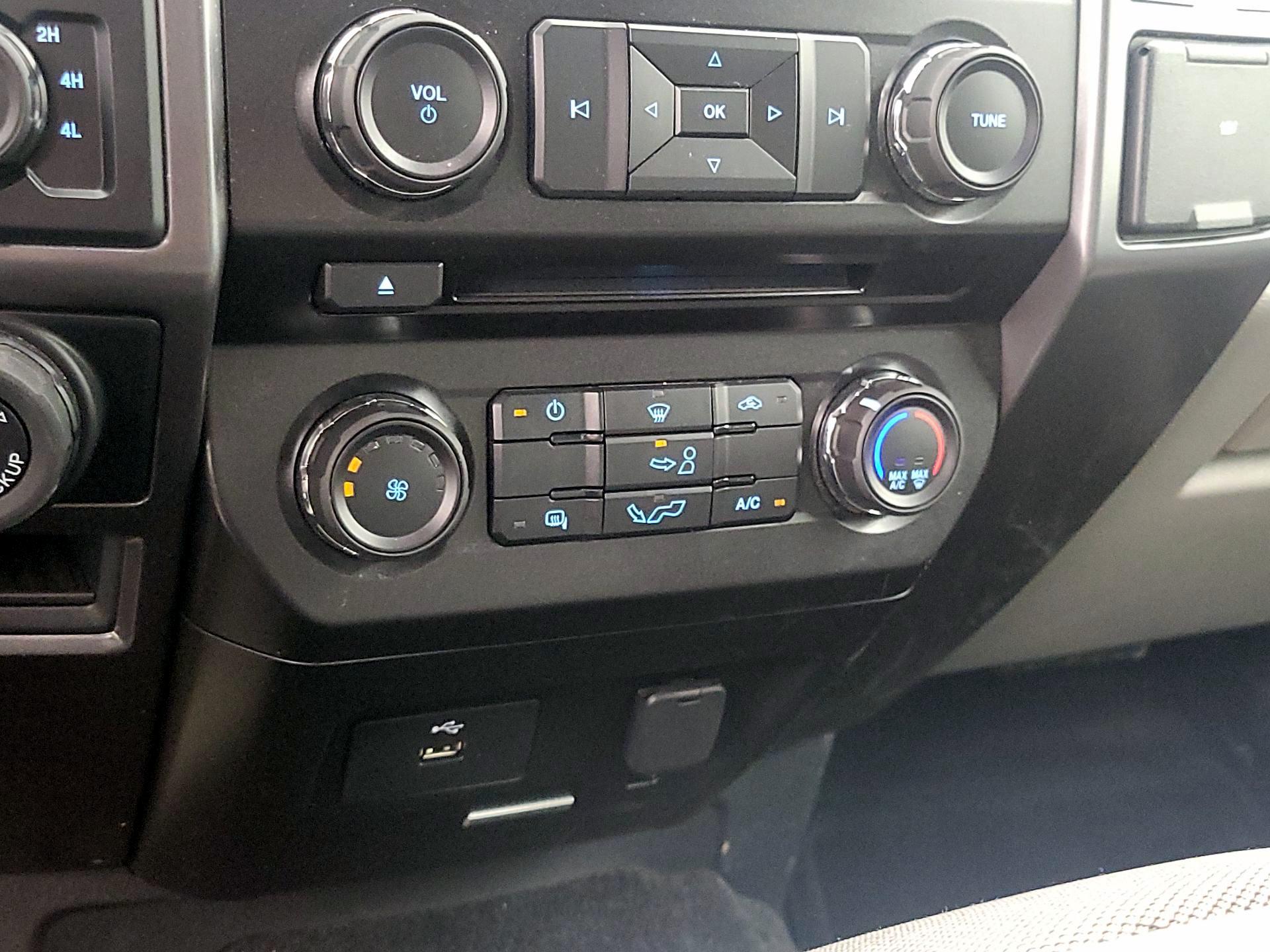 Thumbnail: 2017 Ford F-150 - 16