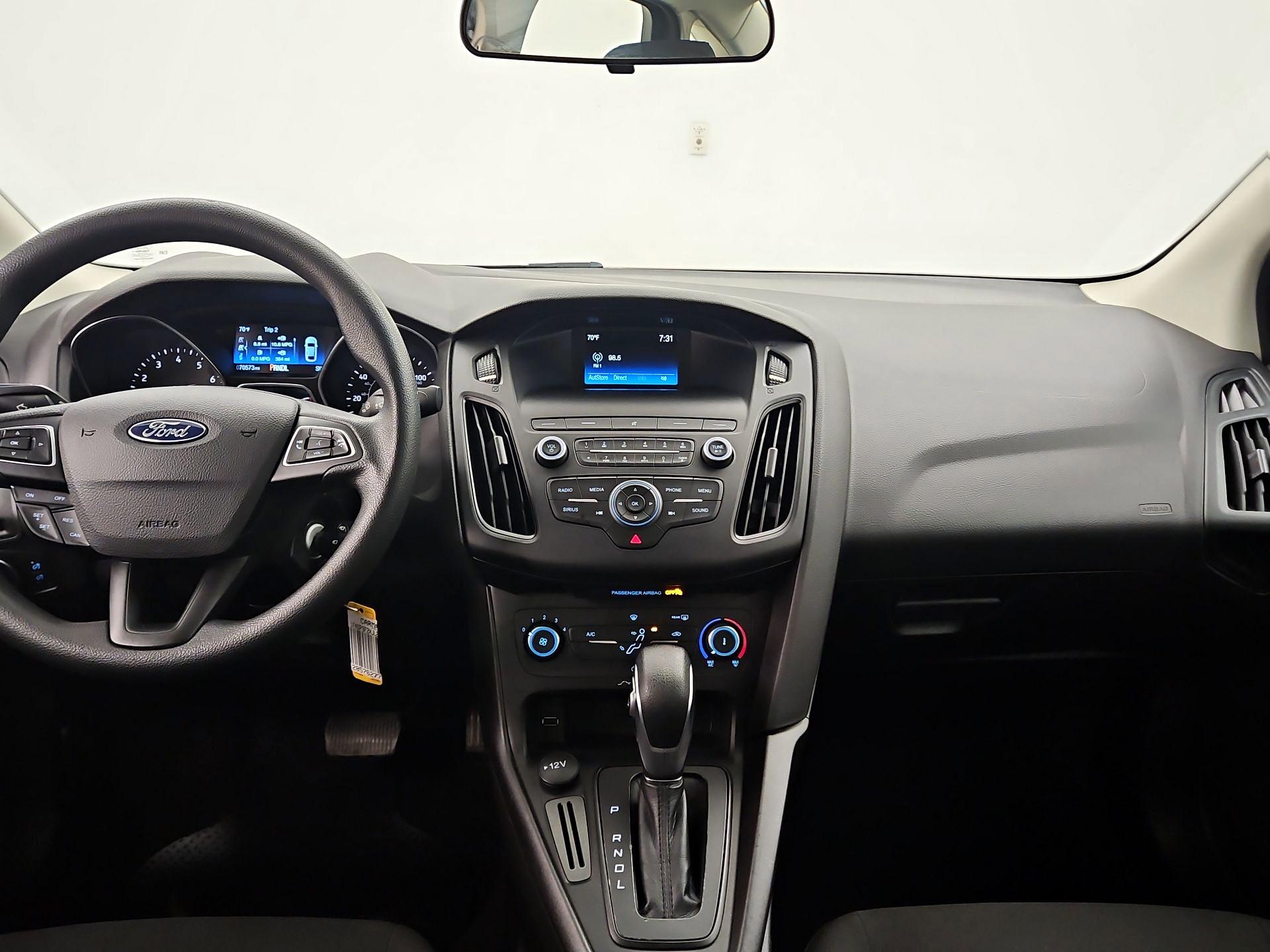 Thumbnail: 2018 Ford Focus - 9