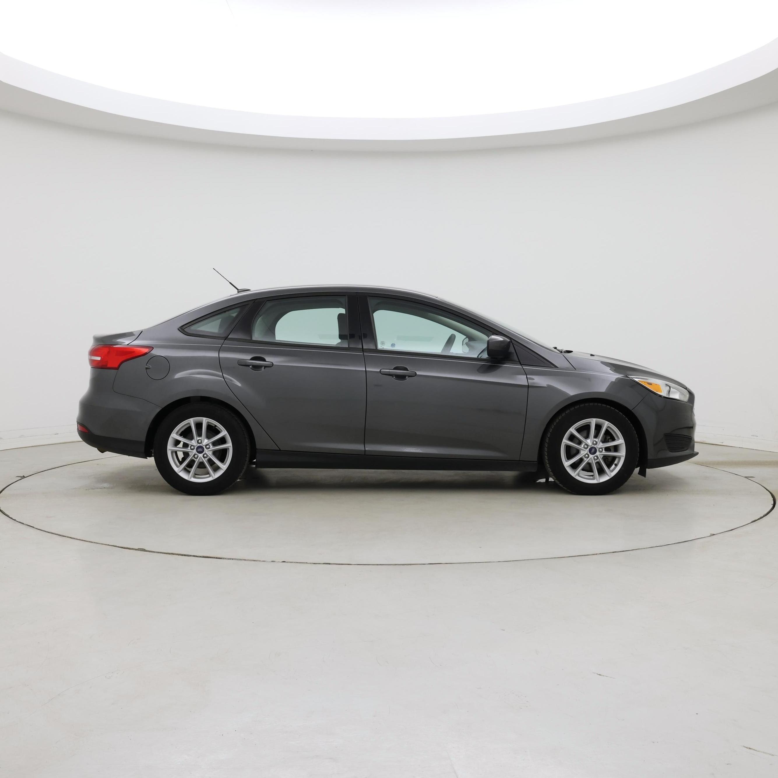 Thumbnail: 2018 Ford Focus - 7