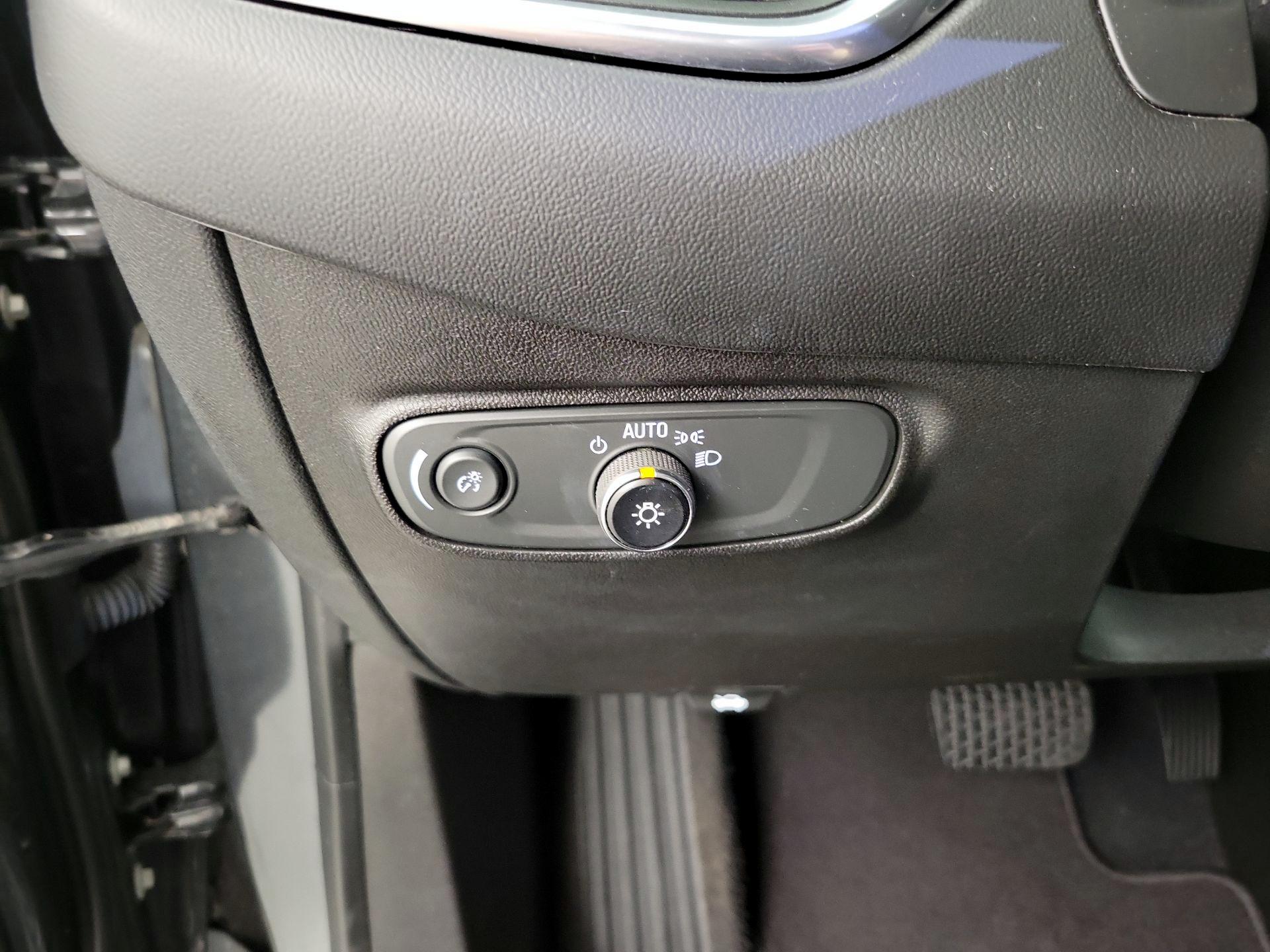 Thumbnail: 2021 Chevrolet Equinox - 13