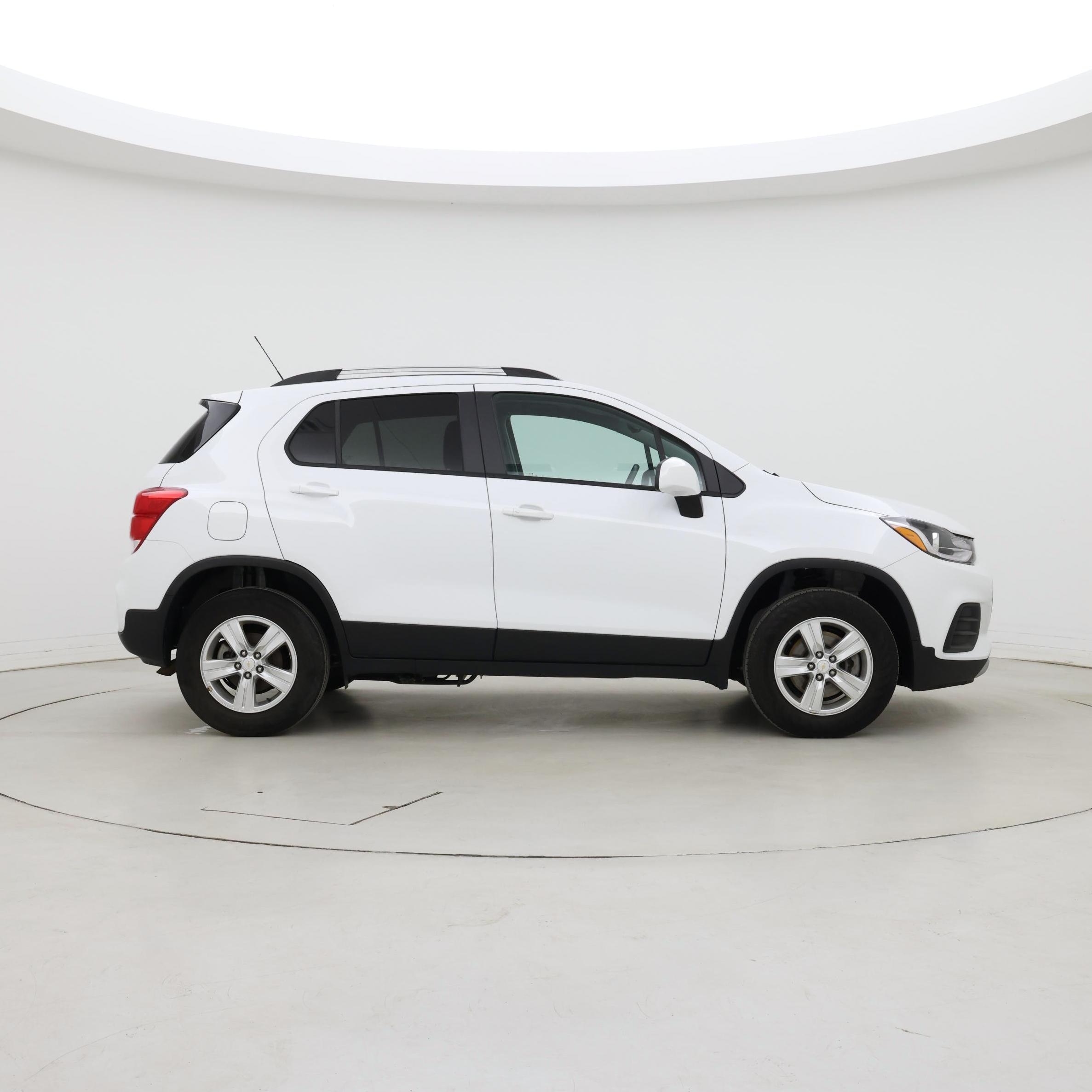 Thumbnail: 2022 Chevrolet Trax - 7