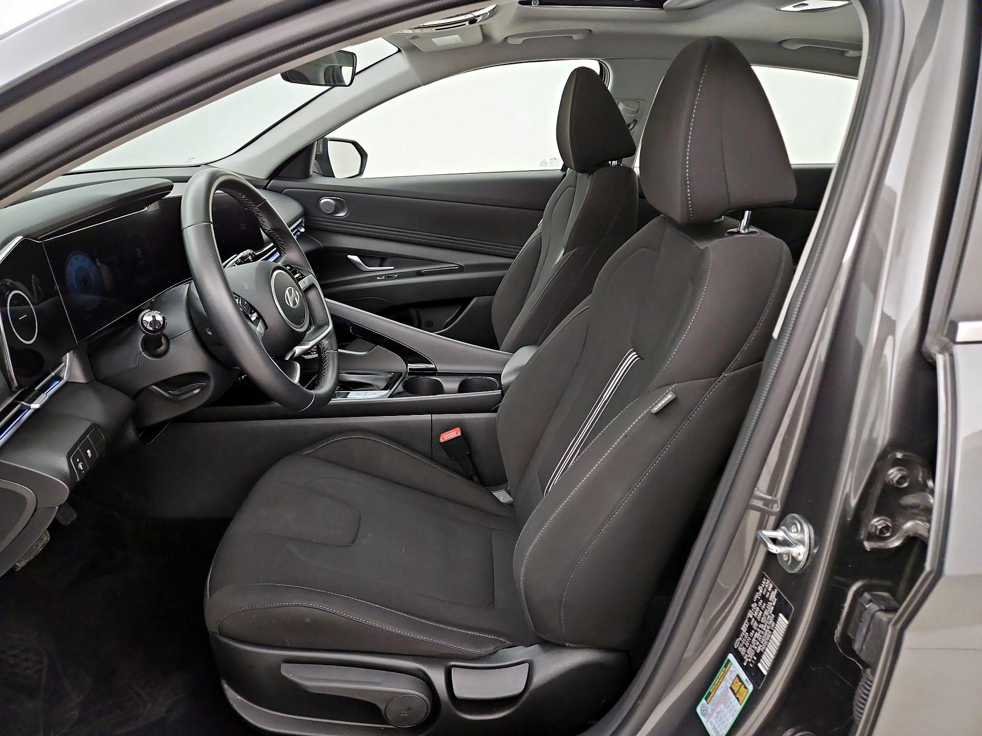 Thumbnail: 2024 Hyundai Elantra - 11