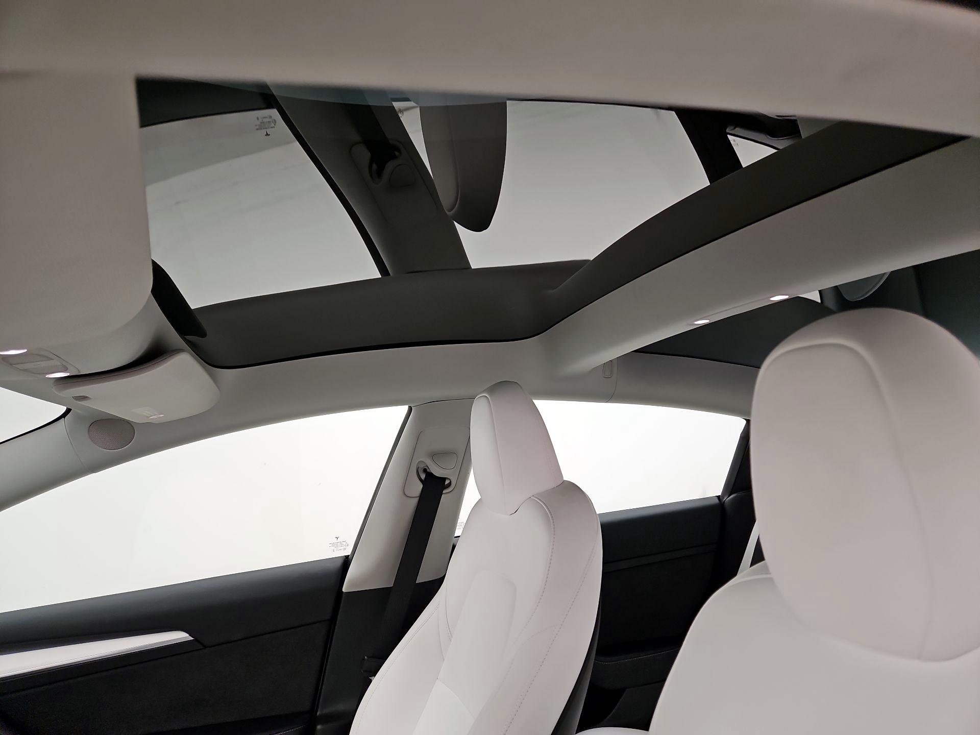 Thumbnail: 2023 Tesla Model 3 - 18