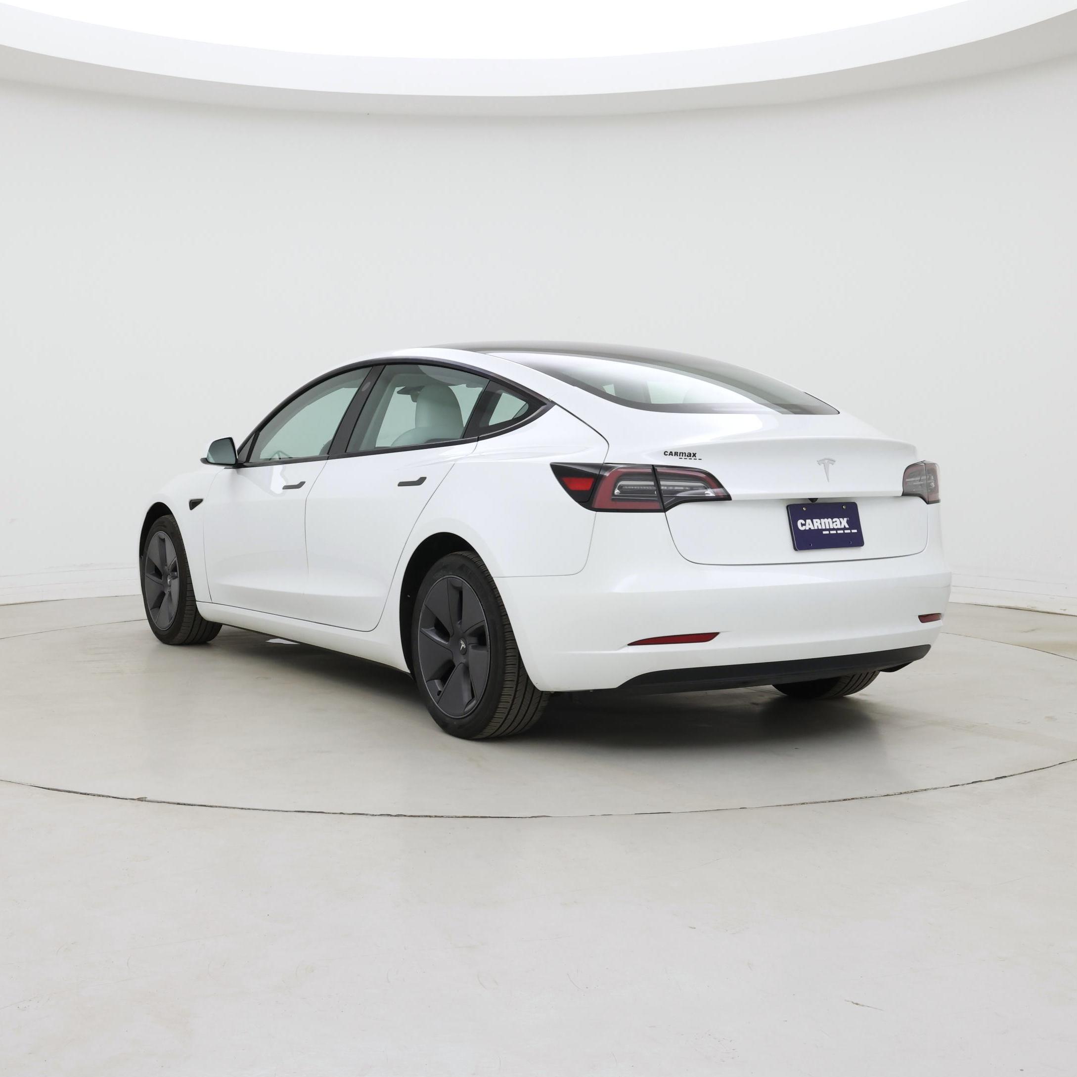 Thumbnail: 2023 Tesla Model 3 - 2