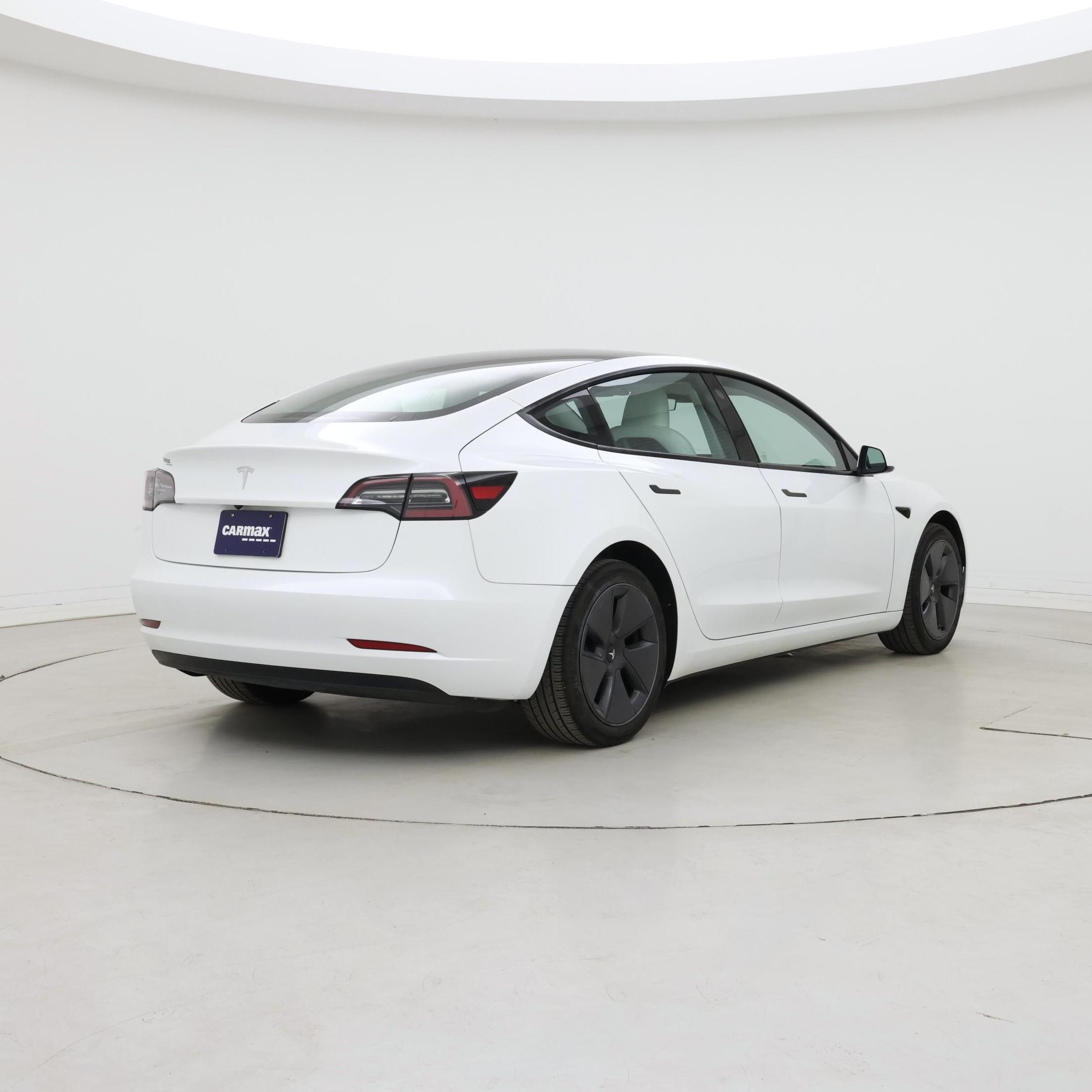 Thumbnail: 2023 Tesla Model 3 - 8