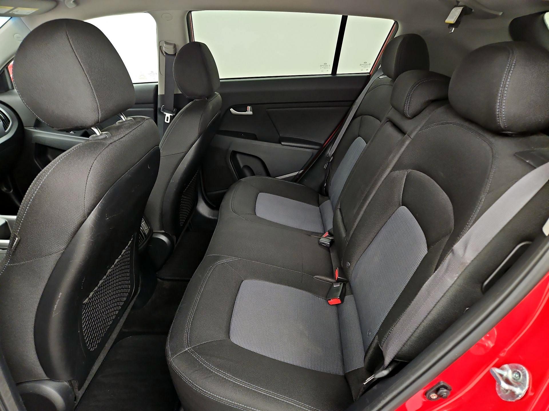 Thumbnail: 2015 Kia Sportage - 18