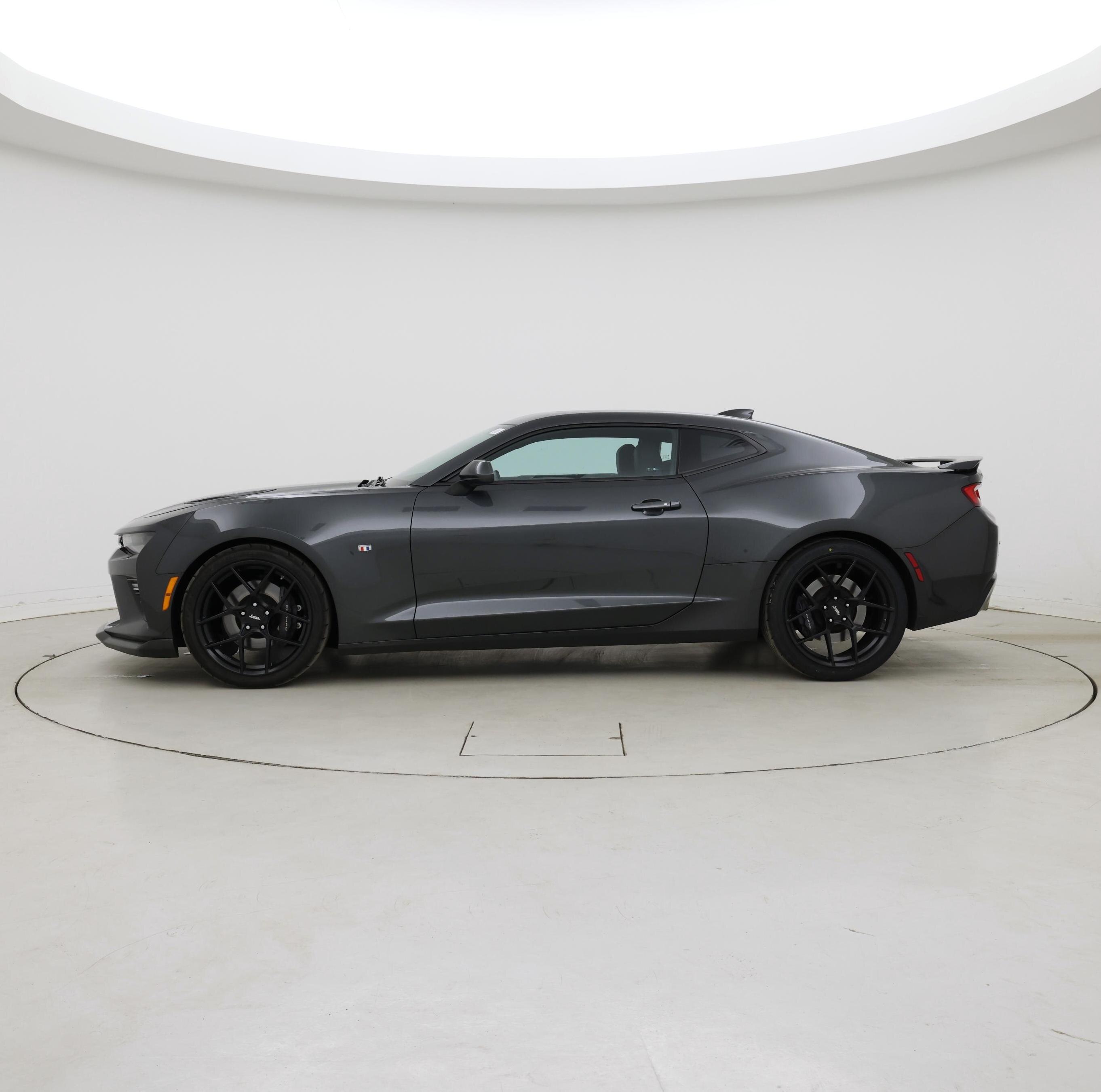 Thumbnail: 2016 Chevrolet Camaro - 3