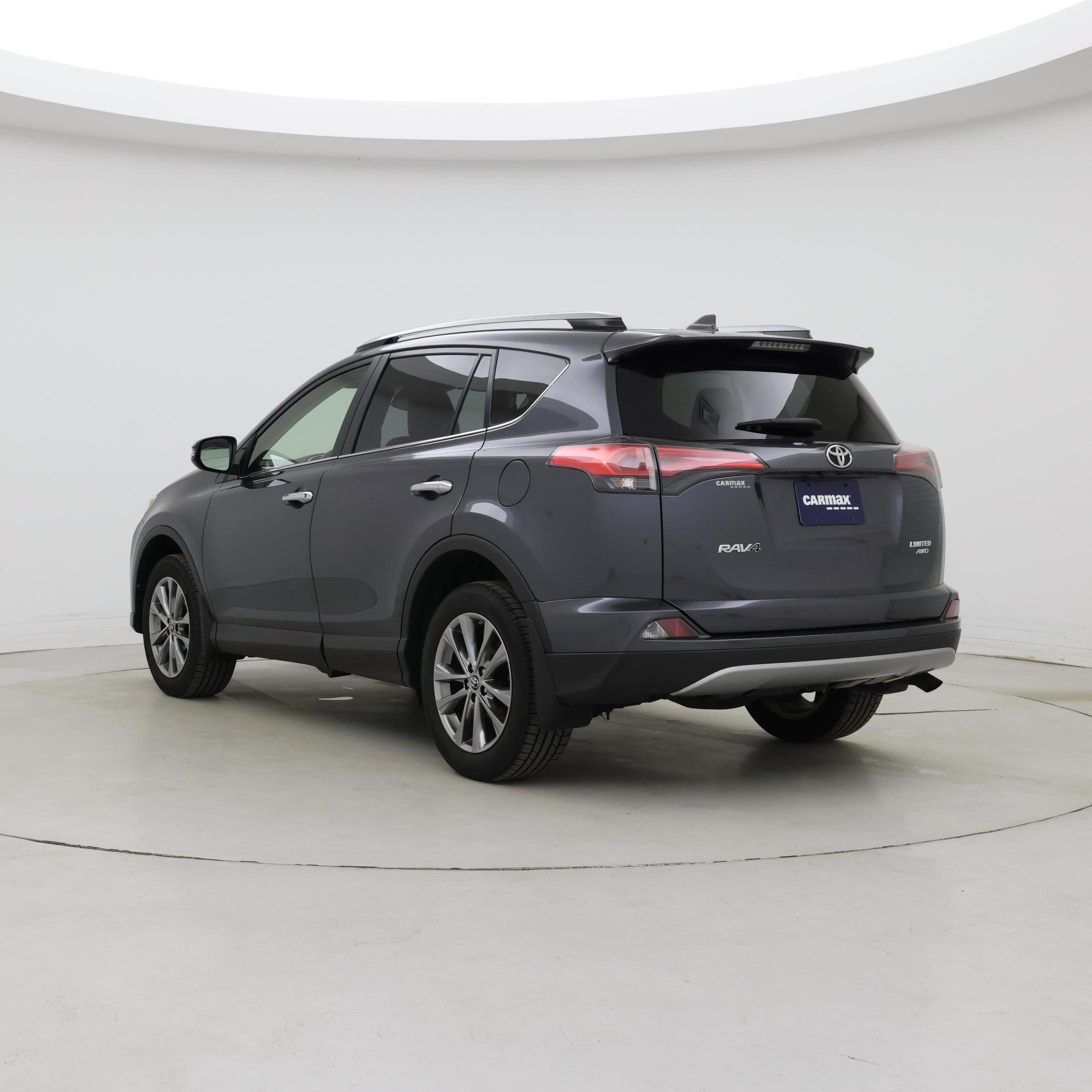 Thumbnail: 2018 Toyota RAV4 - 2