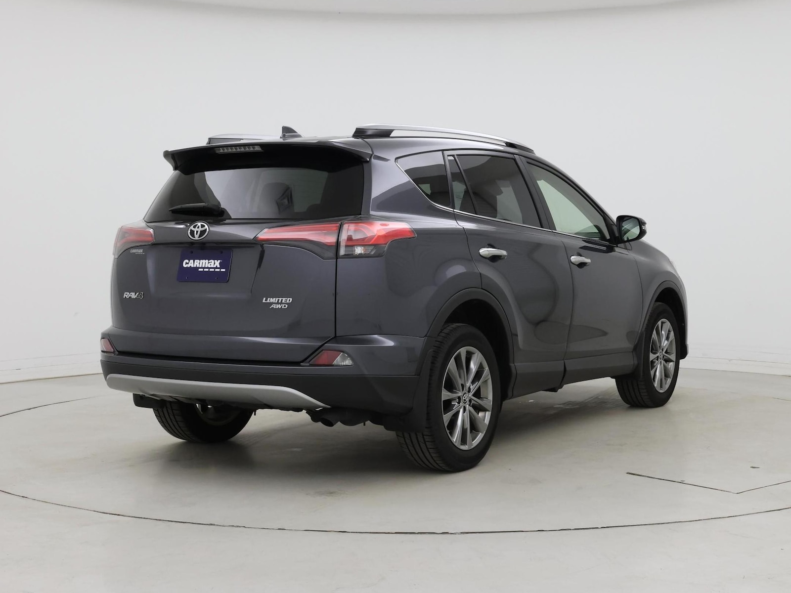 2018 Toyota RAV4 Limited - Photo 9