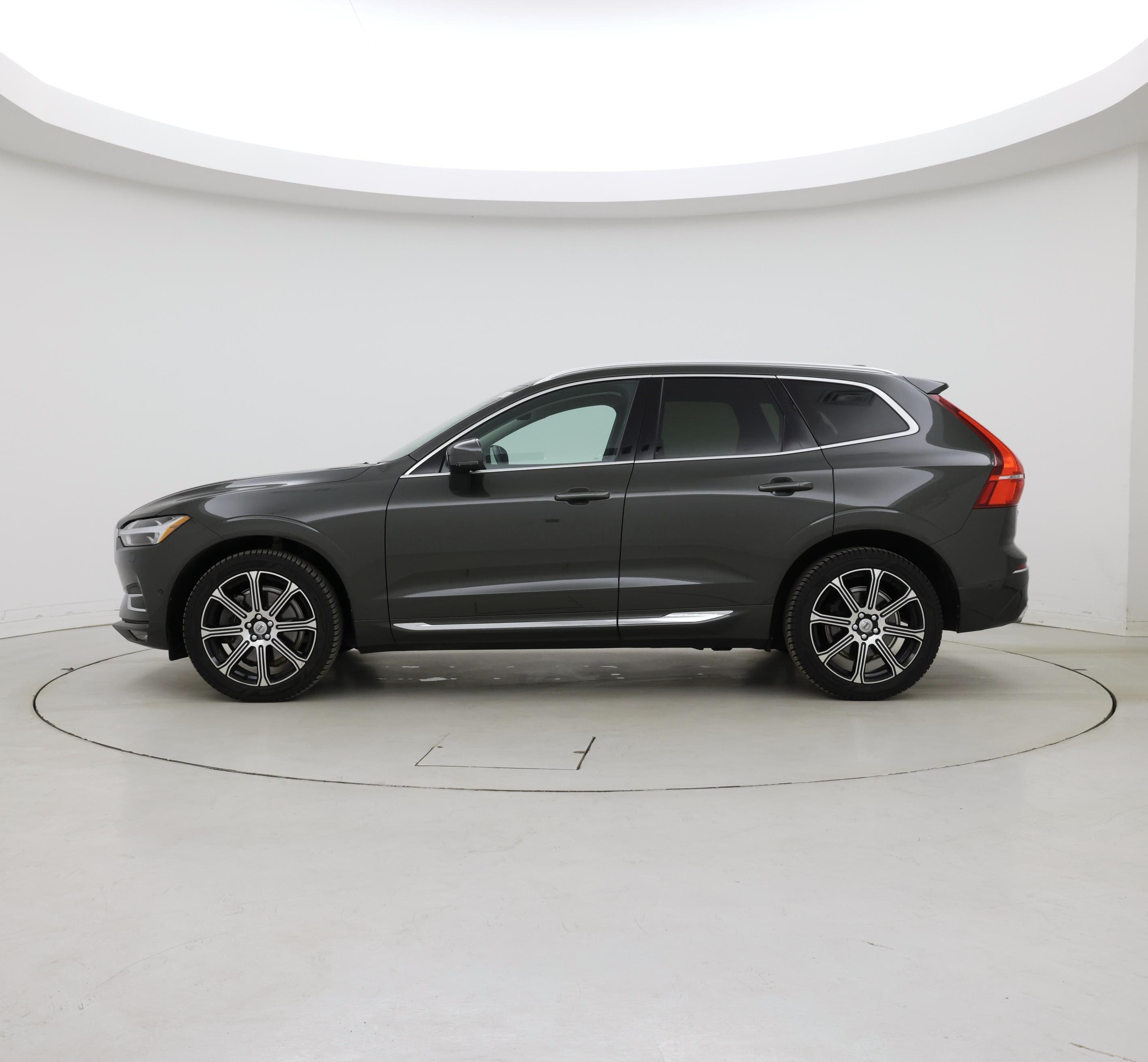 Thumbnail: 2018 Volvo XC60 - 3