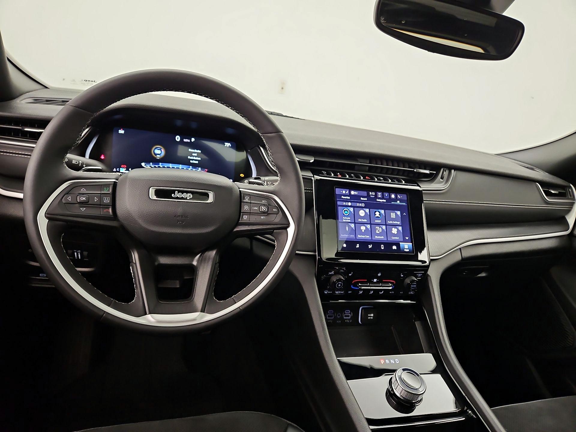 Thumbnail: 2023 Jeep Grand Cherokee - 10