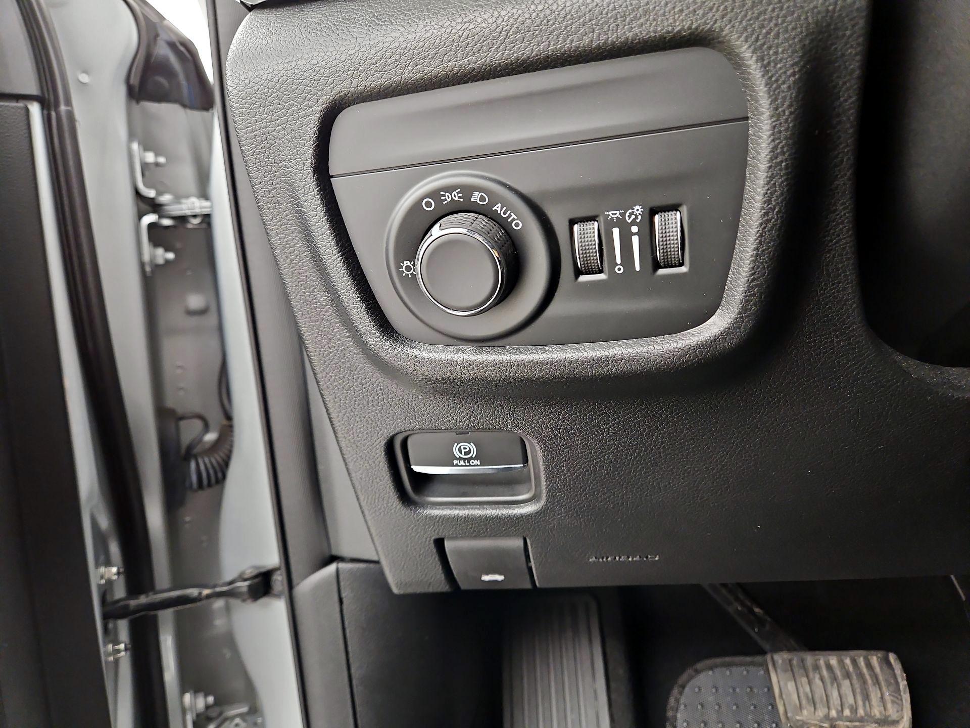 Thumbnail: 2023 Jeep Grand Cherokee - 13