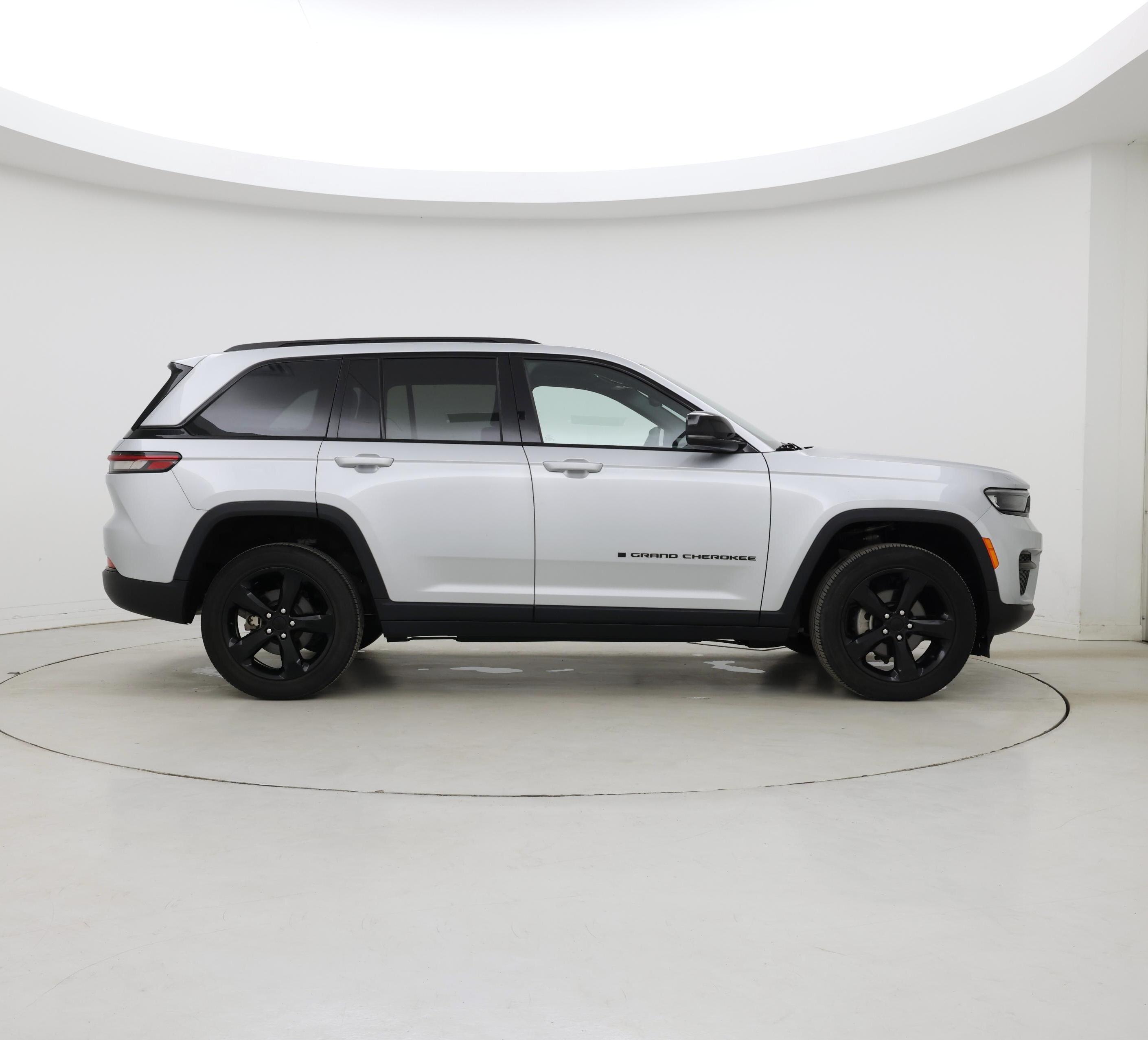 Thumbnail: 2023 Jeep Grand Cherokee - 7