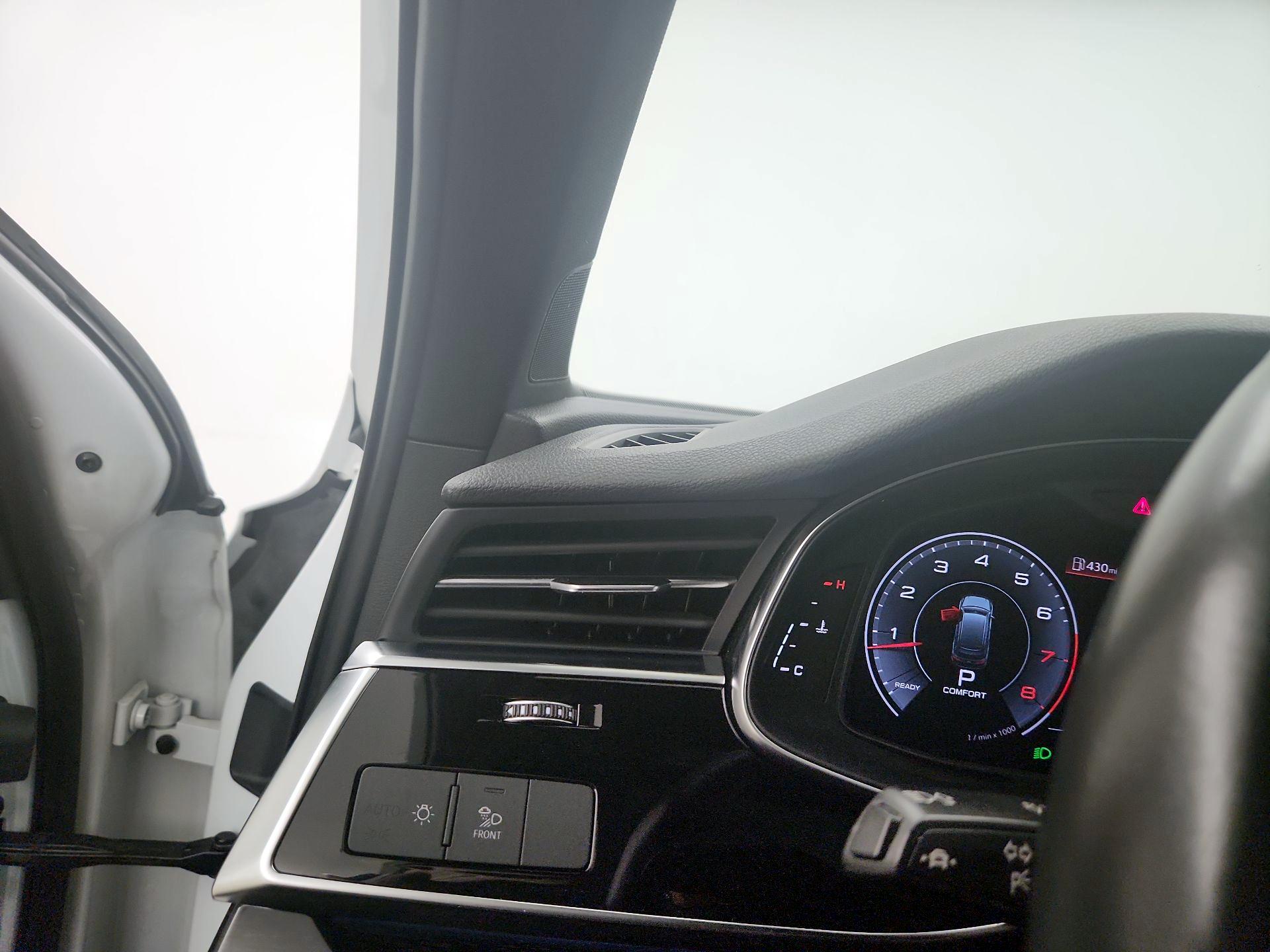 Thumbnail: 2020 Audi Q7 - 13