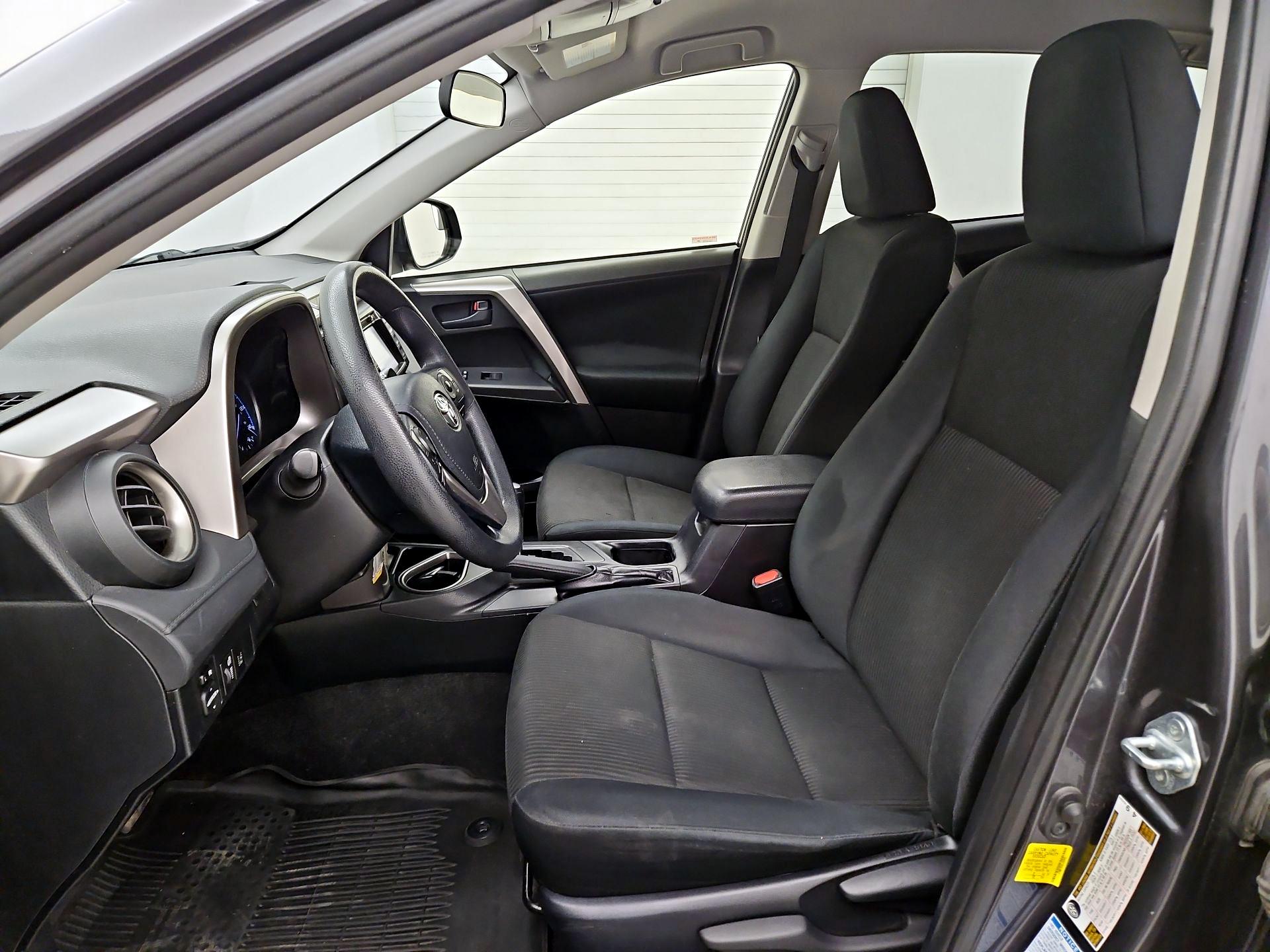 Thumbnail: 2018 Toyota RAV4 - 11