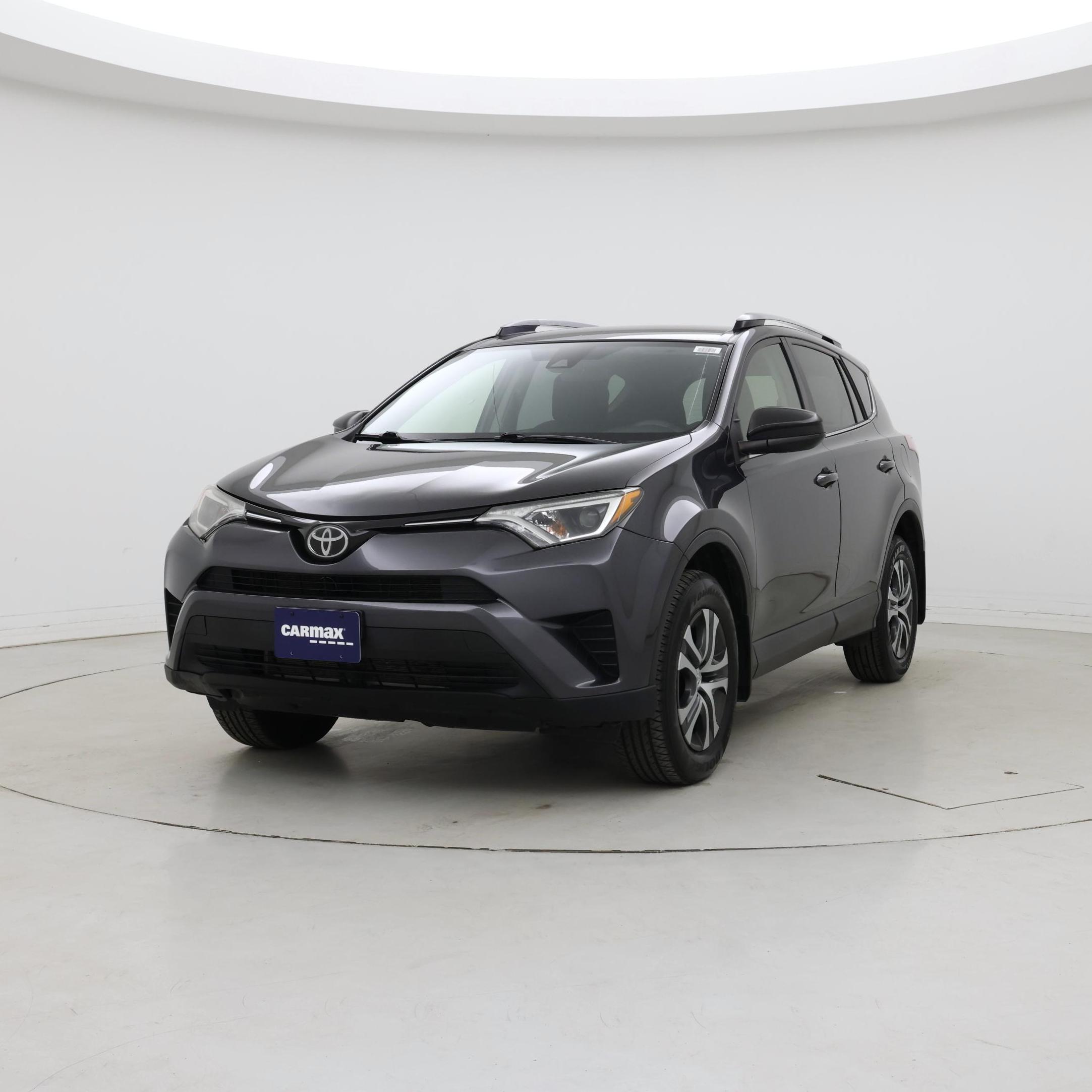 Thumbnail: 2018 Toyota RAV4 - 4