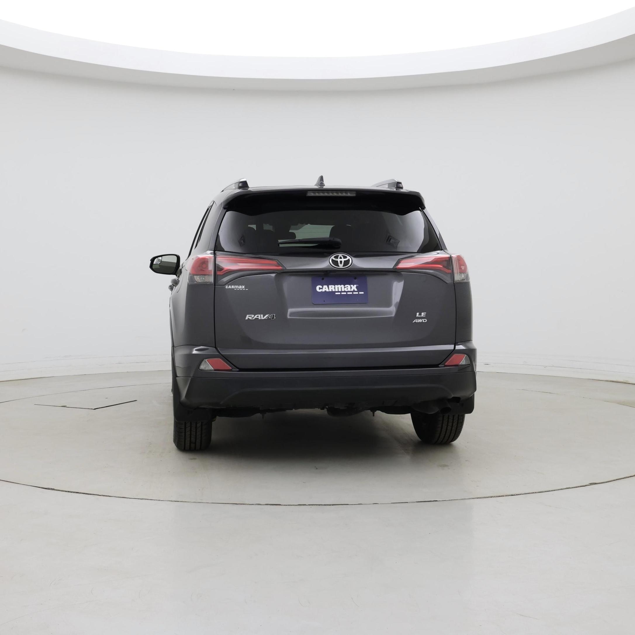 Thumbnail: 2018 Toyota RAV4 - 6