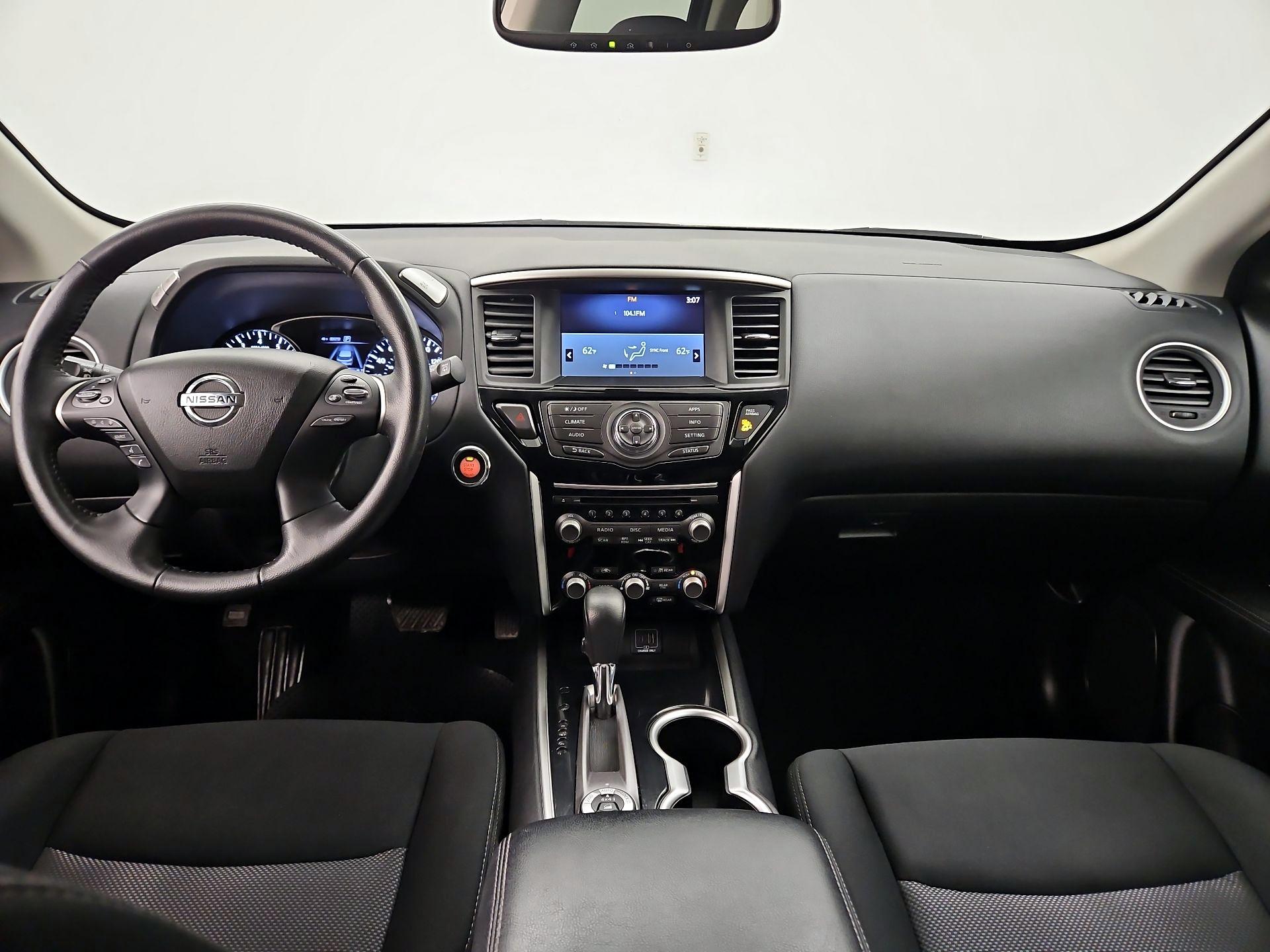 Thumbnail: 2020 Nissan Pathfinder - 9