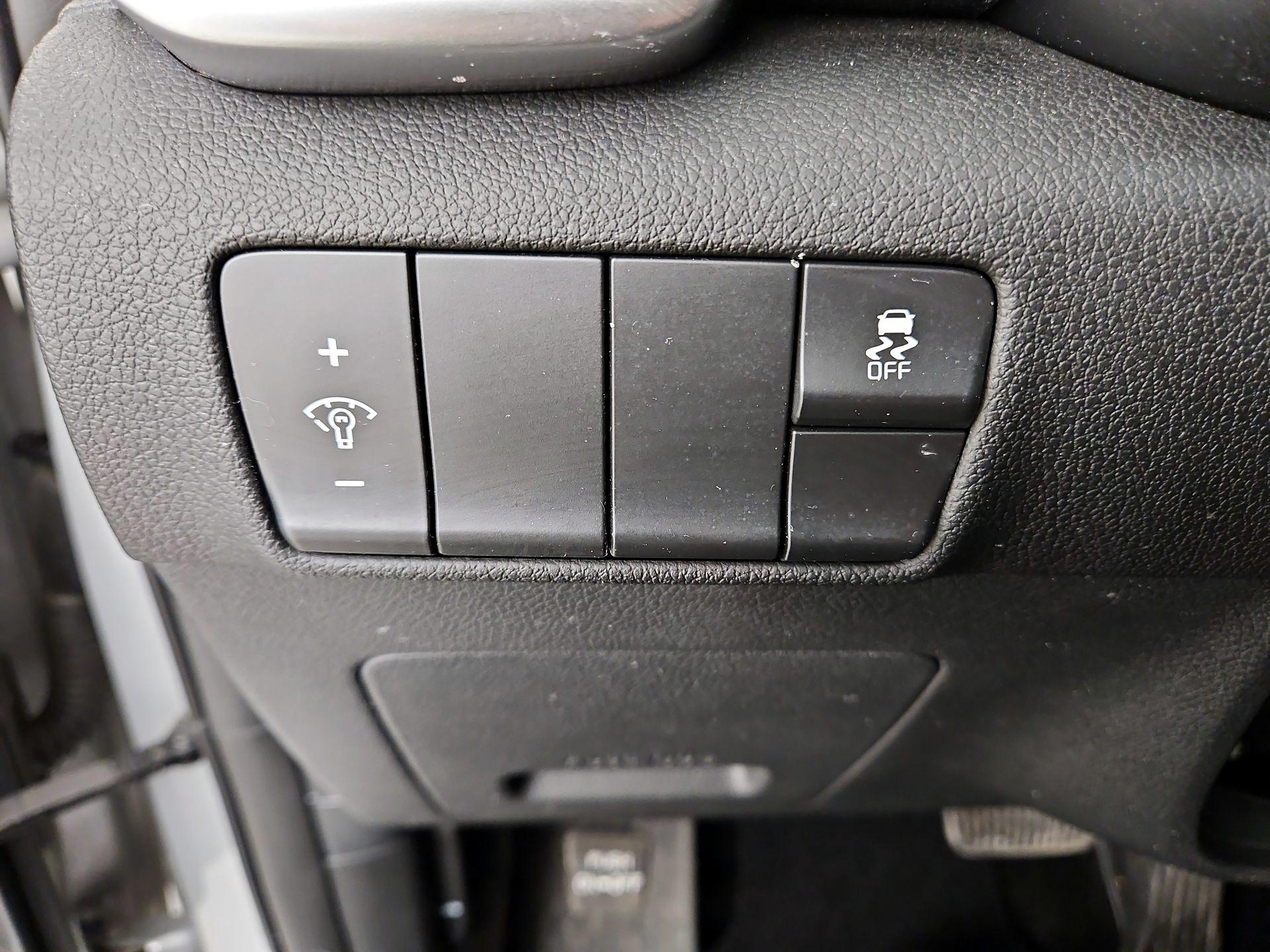 Thumbnail: 2019 Kia Sportage - 13