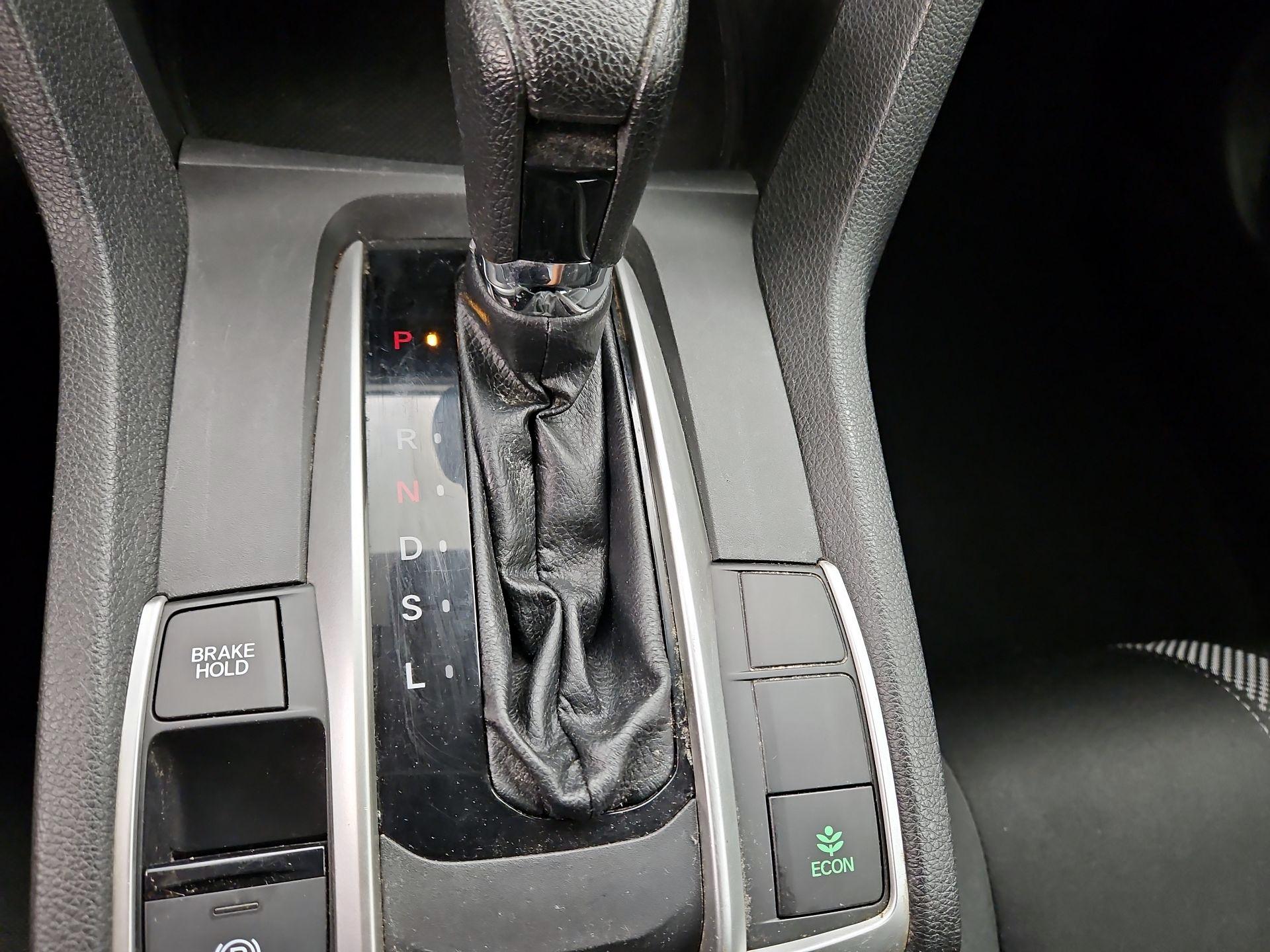 Thumbnail: 2019 Honda Civic - 17