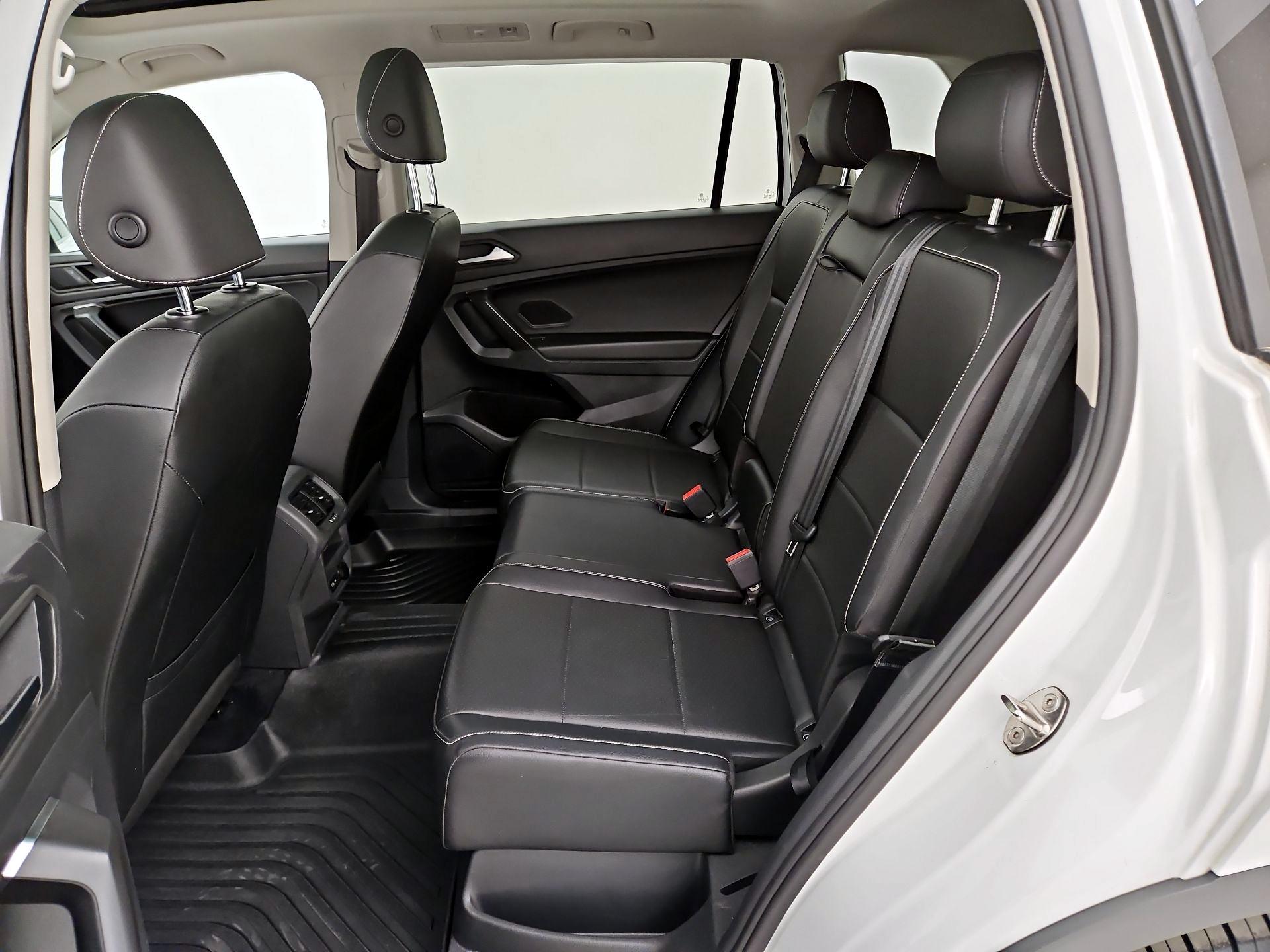 Thumbnail: 2021 Volkswagen Tiguan - 20