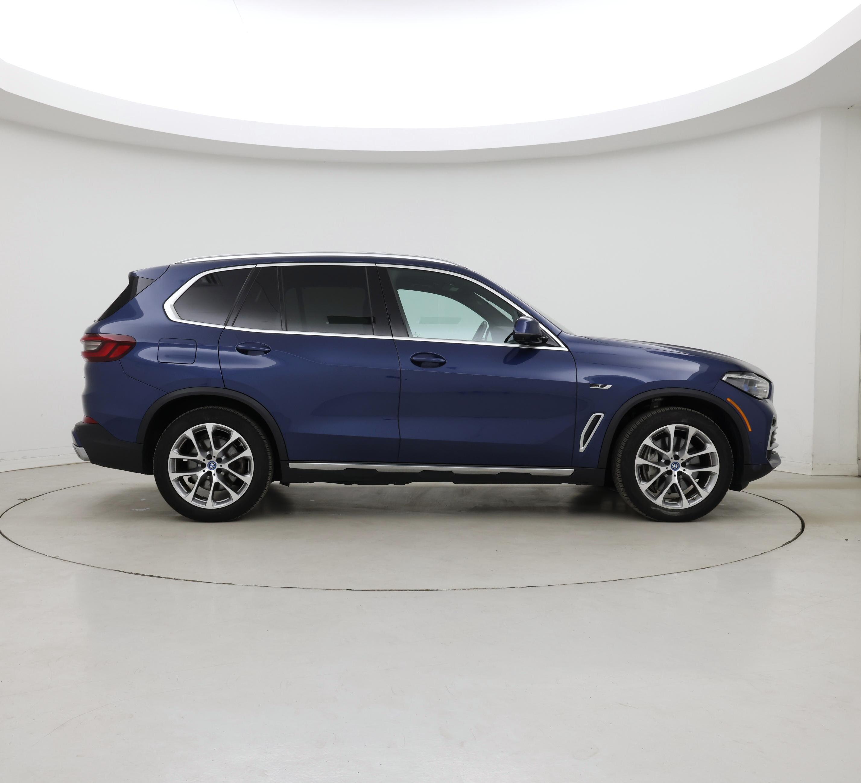Thumbnail: 2023 BMW X5 - 7
