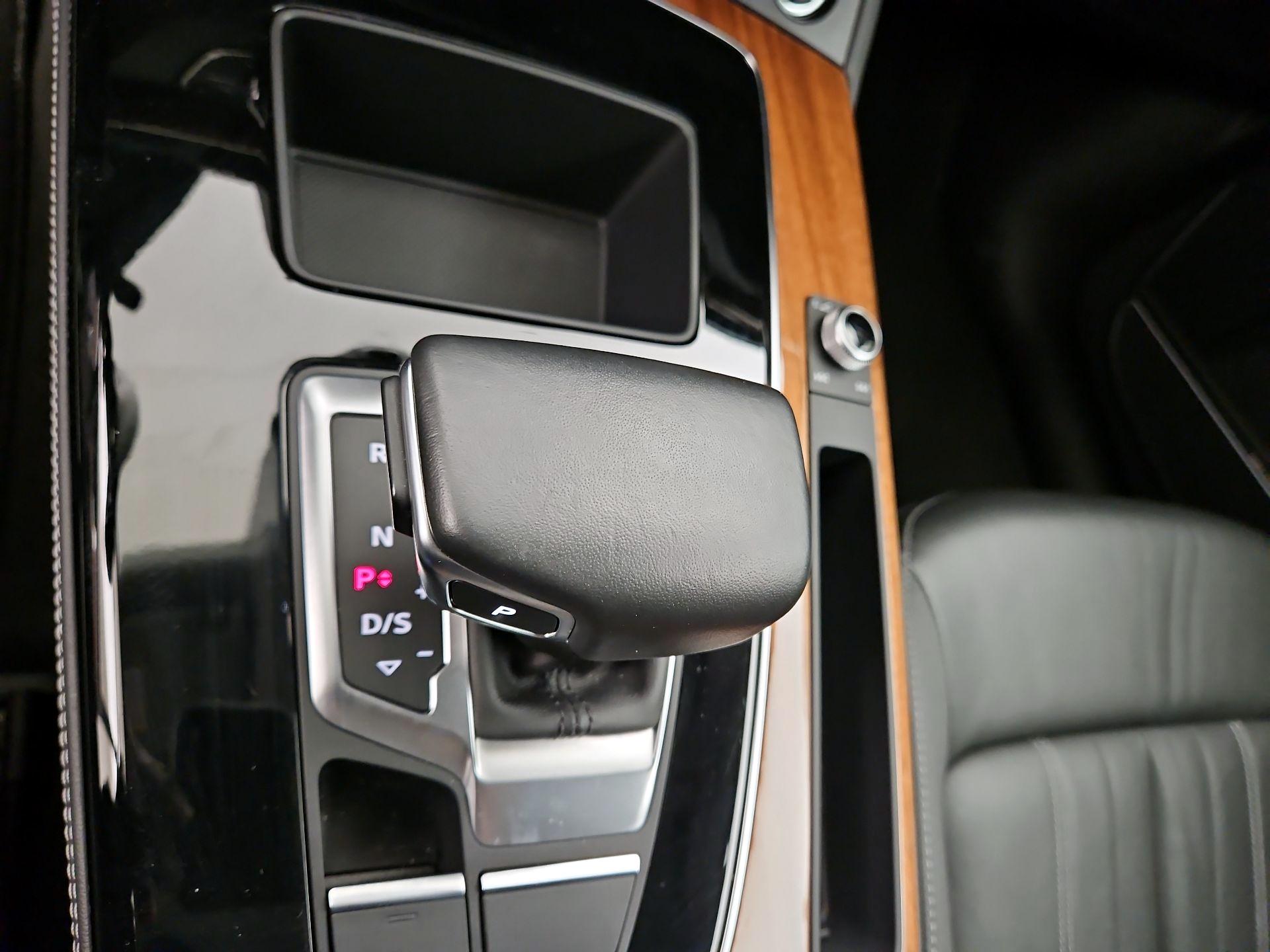 Thumbnail: 2021 Audi Q5 - 18