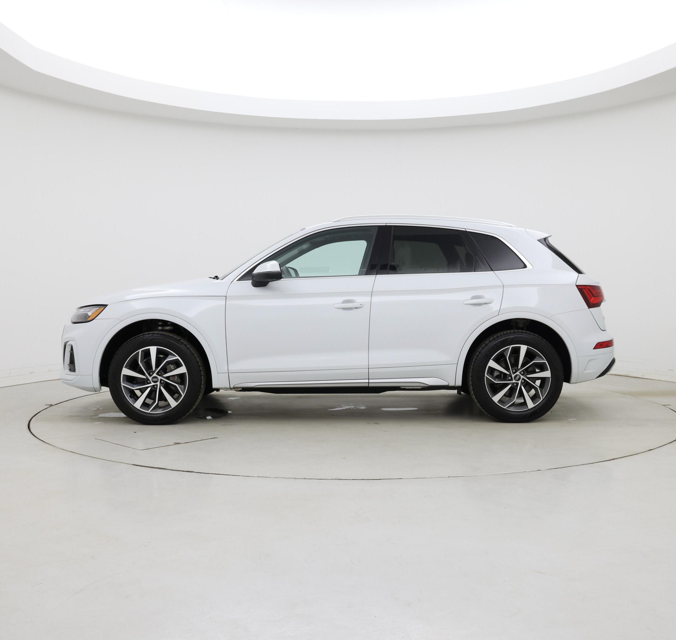 Thumbnail: 2021 Audi Q5 - 3