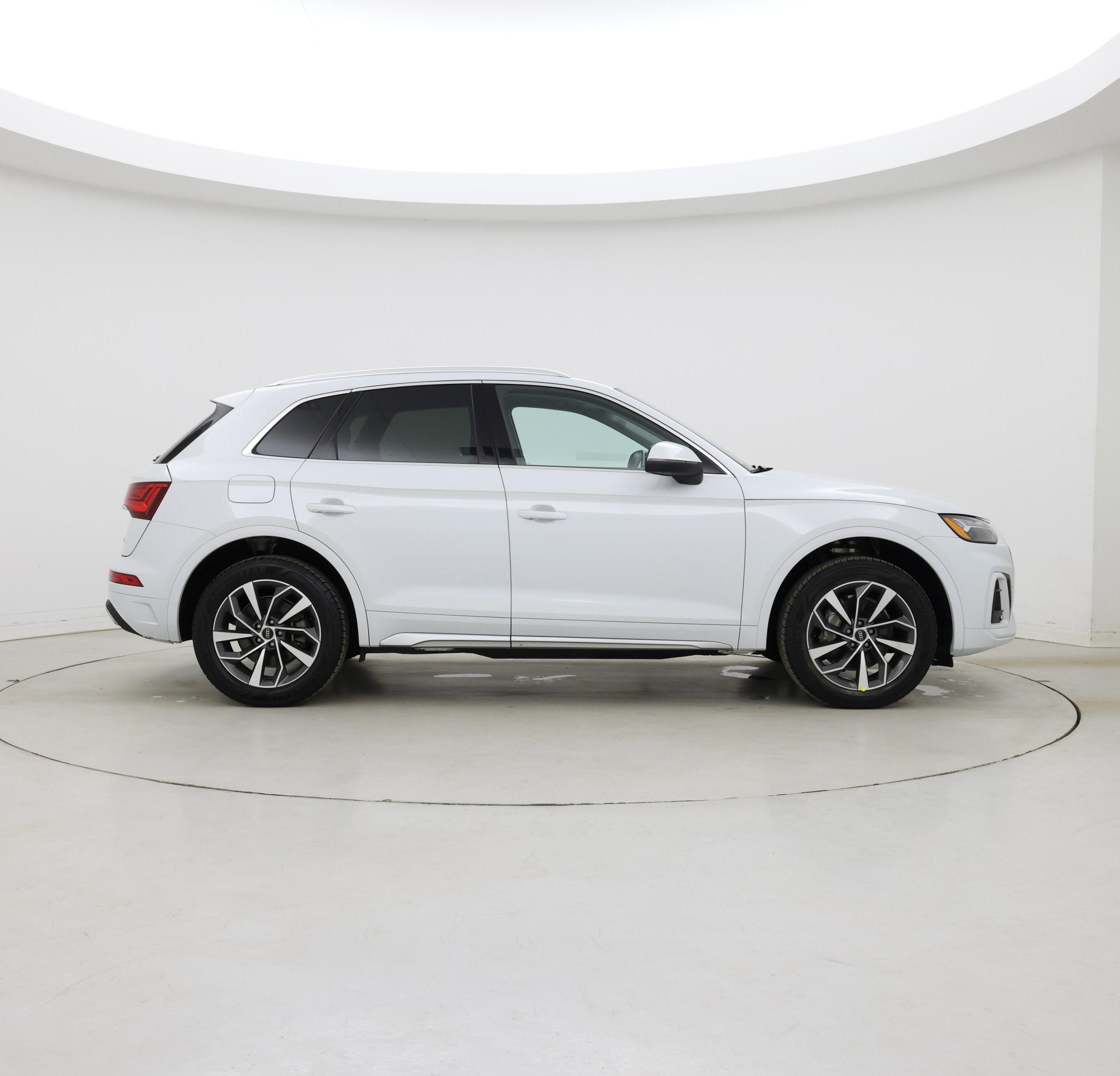 Thumbnail: 2021 Audi Q5 - 7