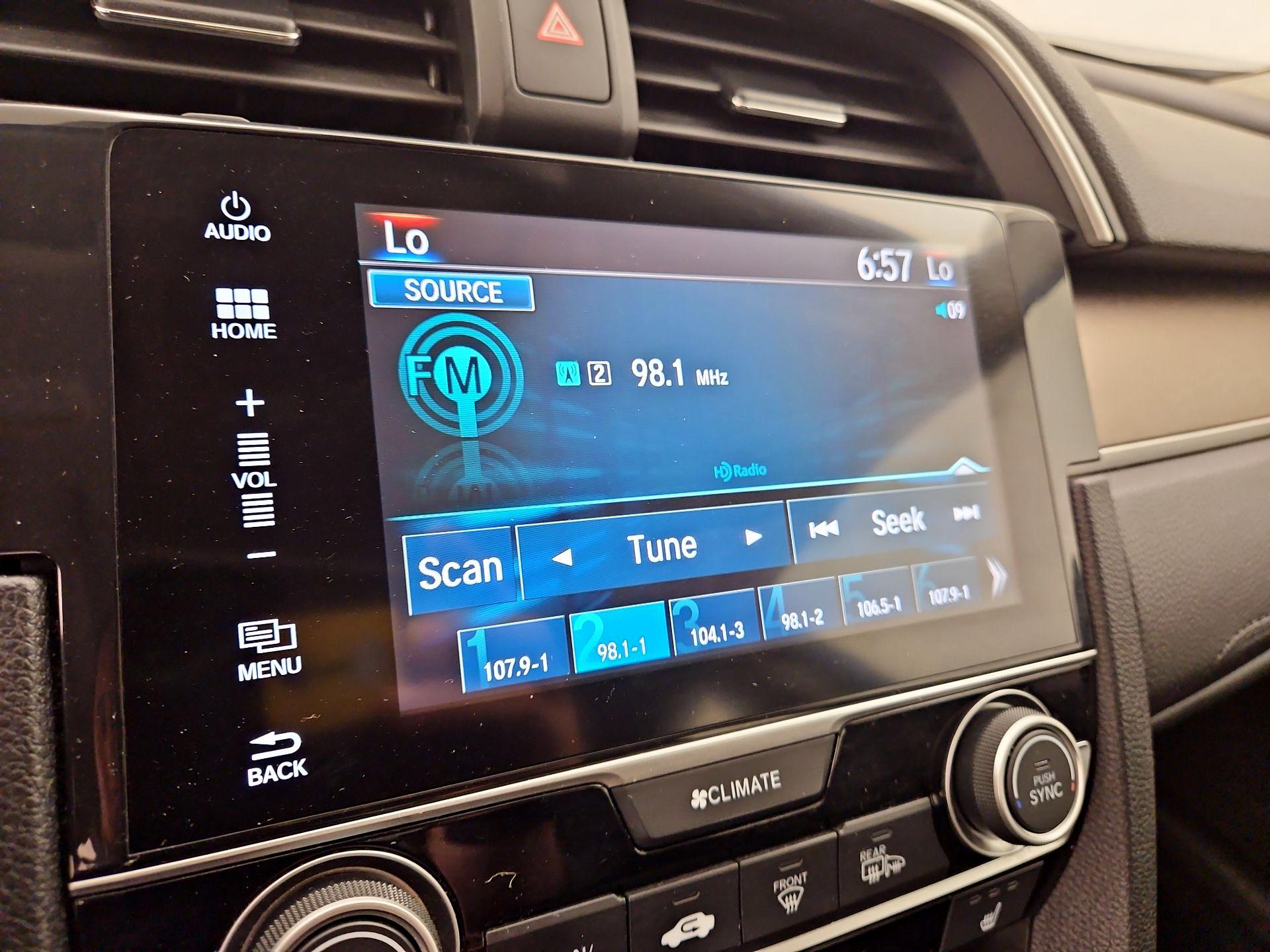Thumbnail: 2016 Honda Civic - 15