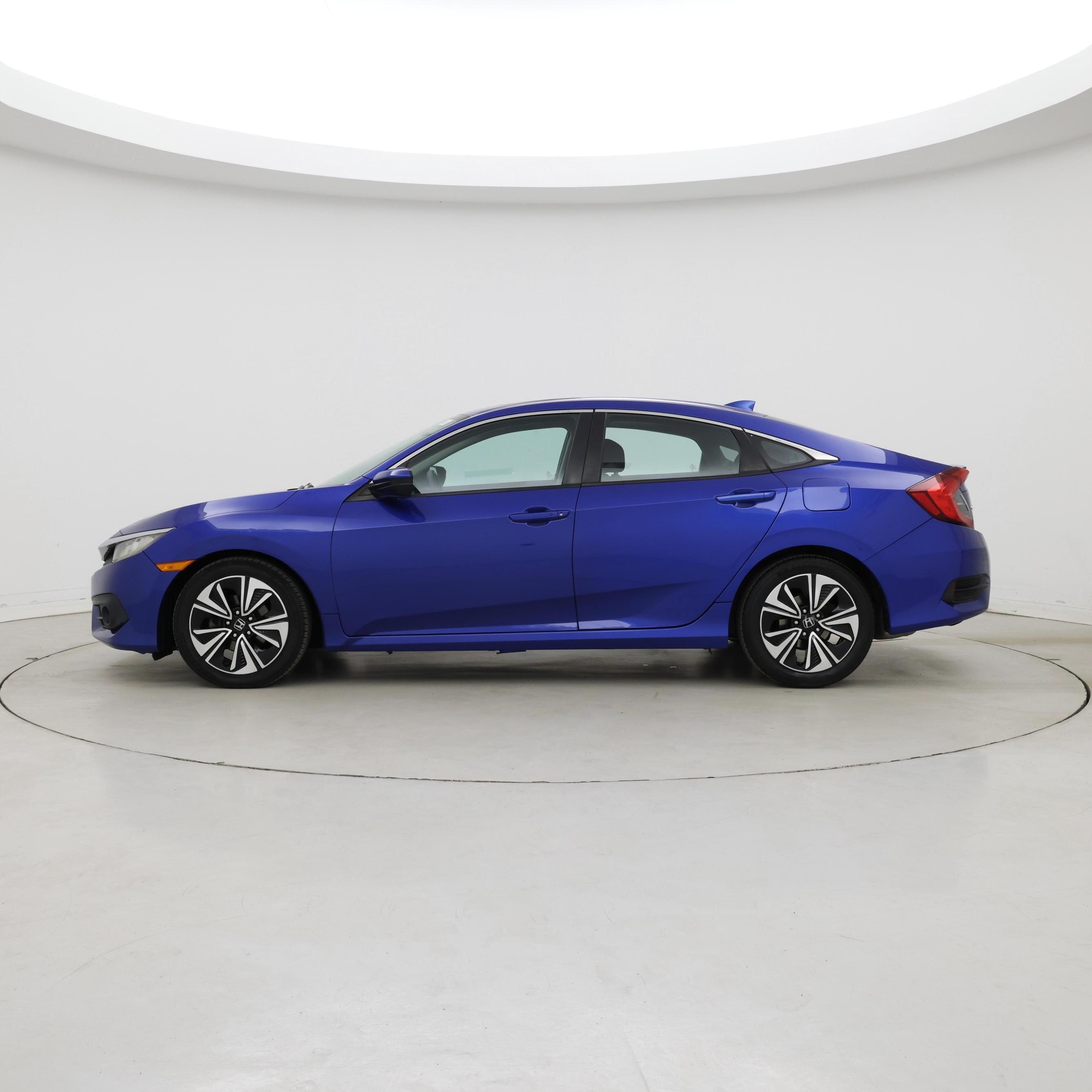 Thumbnail: 2016 Honda Civic - 3