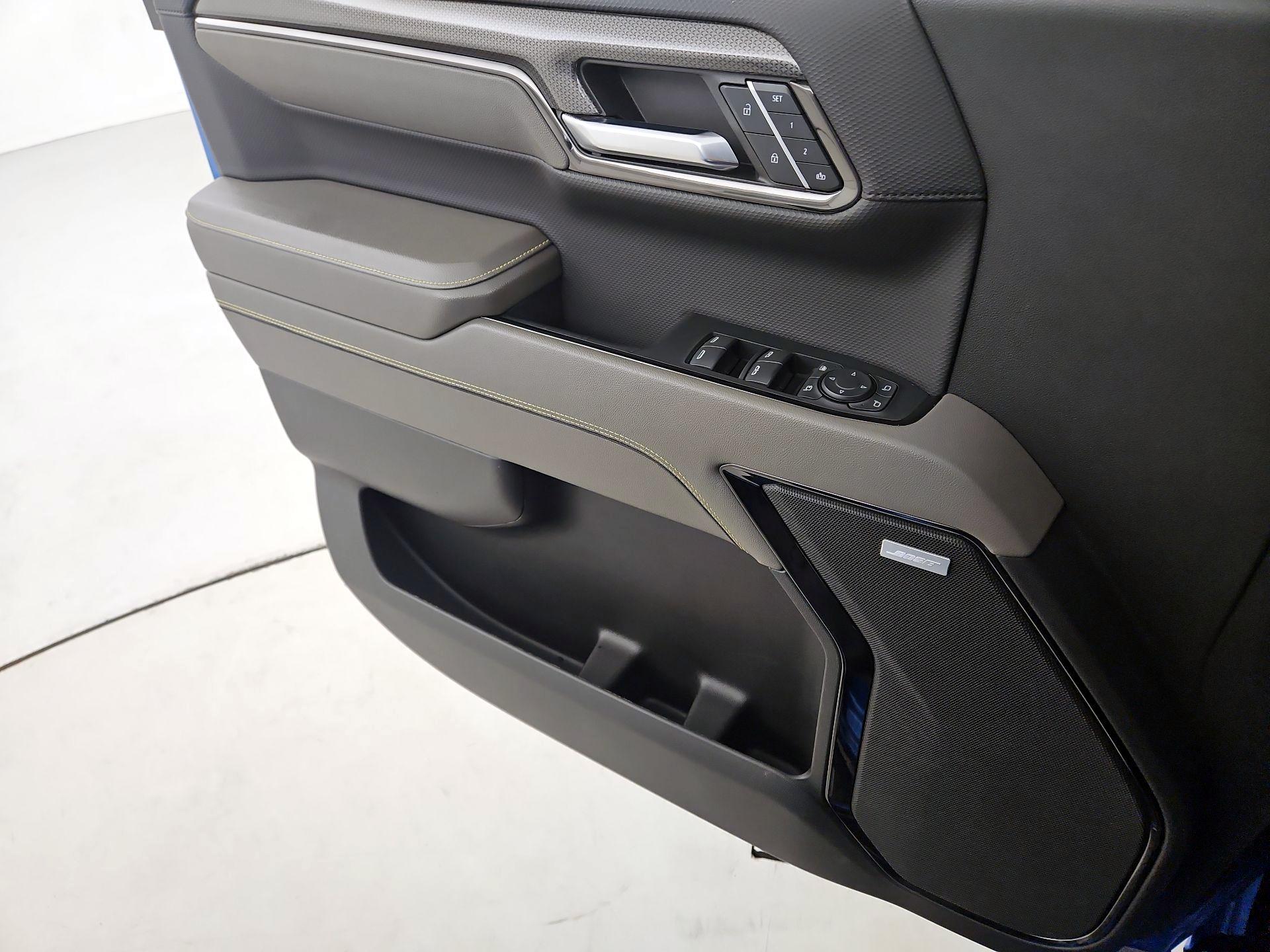 Thumbnail: 2023 Chevrolet Silverado 1500 - 12