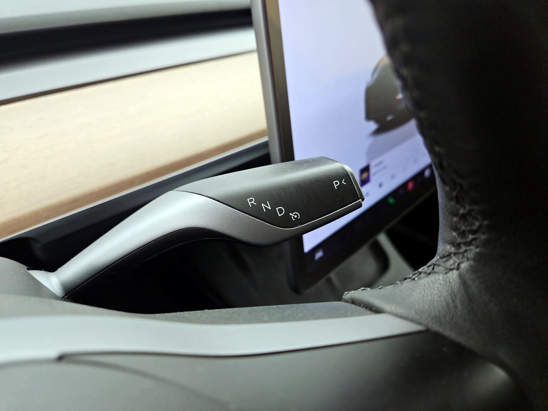 Thumbnail: 2022 Tesla Model Y - 17
