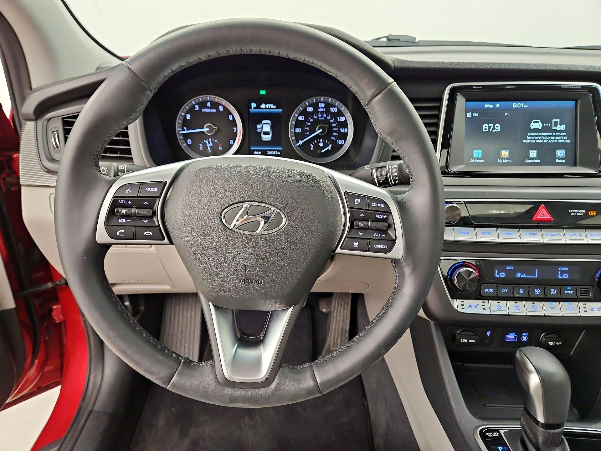 Thumbnail: 2019 Hyundai Sonata - 10