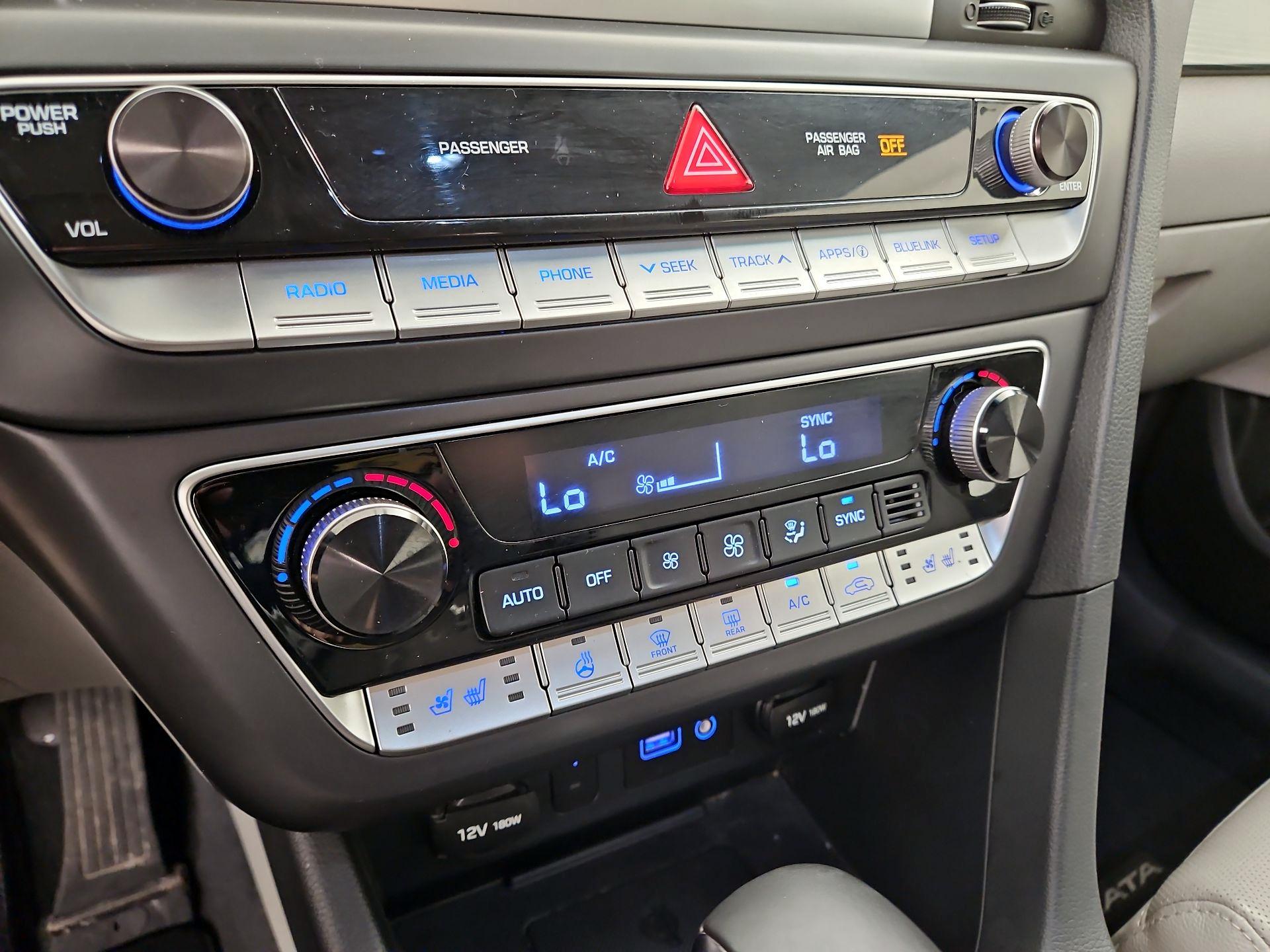 Thumbnail: 2019 Hyundai Sonata - 16