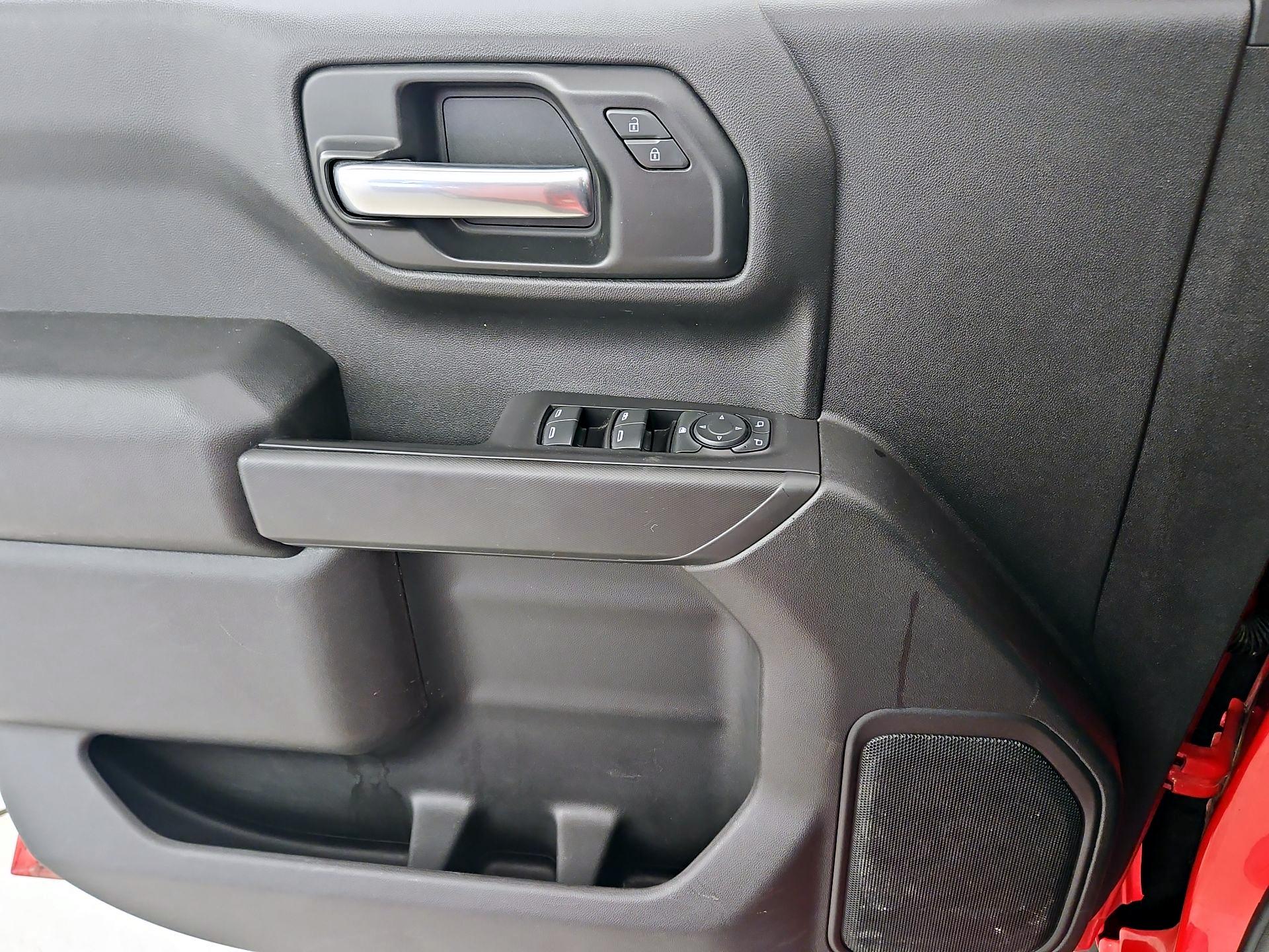 Thumbnail: 2019 Chevrolet Silverado 1500 - 12