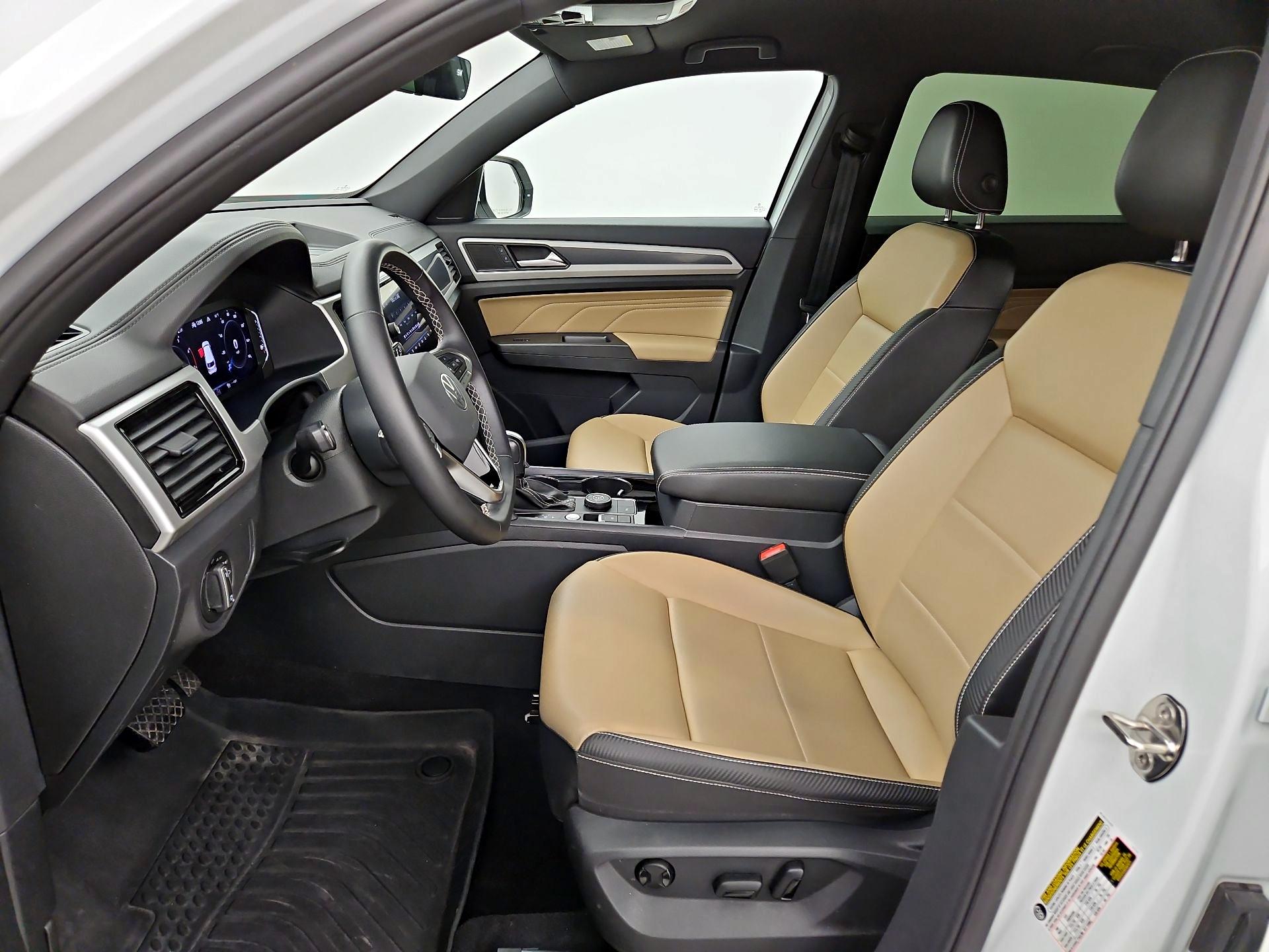 Thumbnail: 2023 Volkswagen Atlas - 11