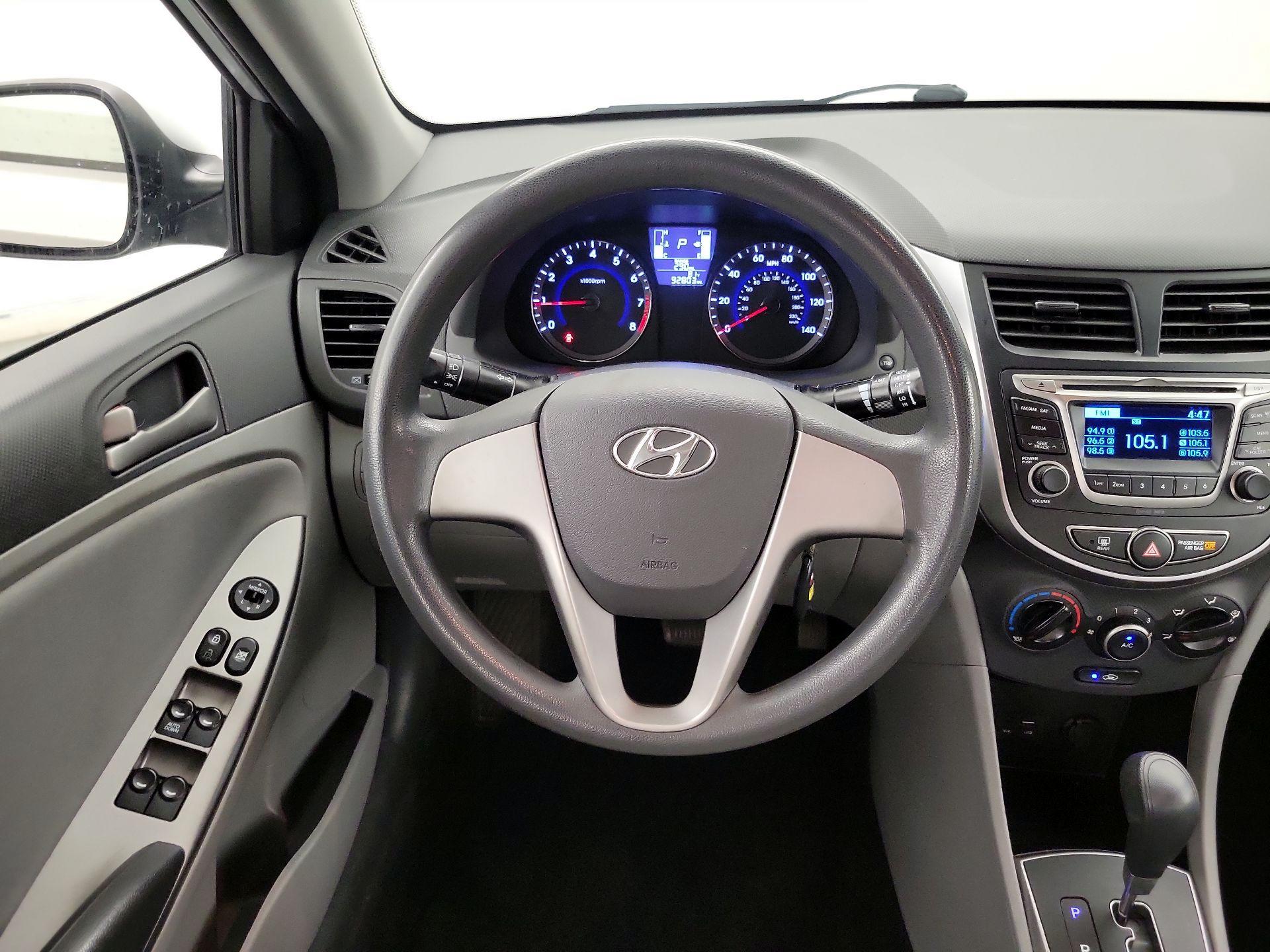Thumbnail: 2015 Hyundai Accent - 10