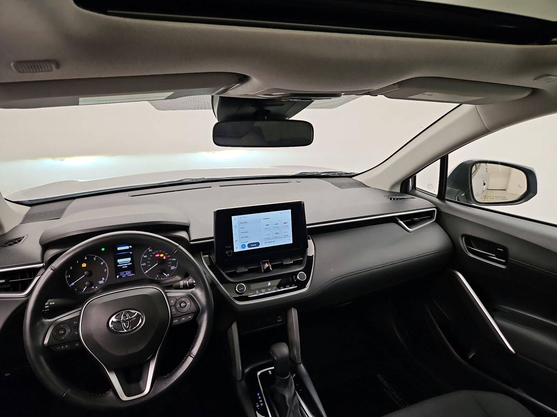 Thumbnail: 2023 Toyota Corolla Cross - 9