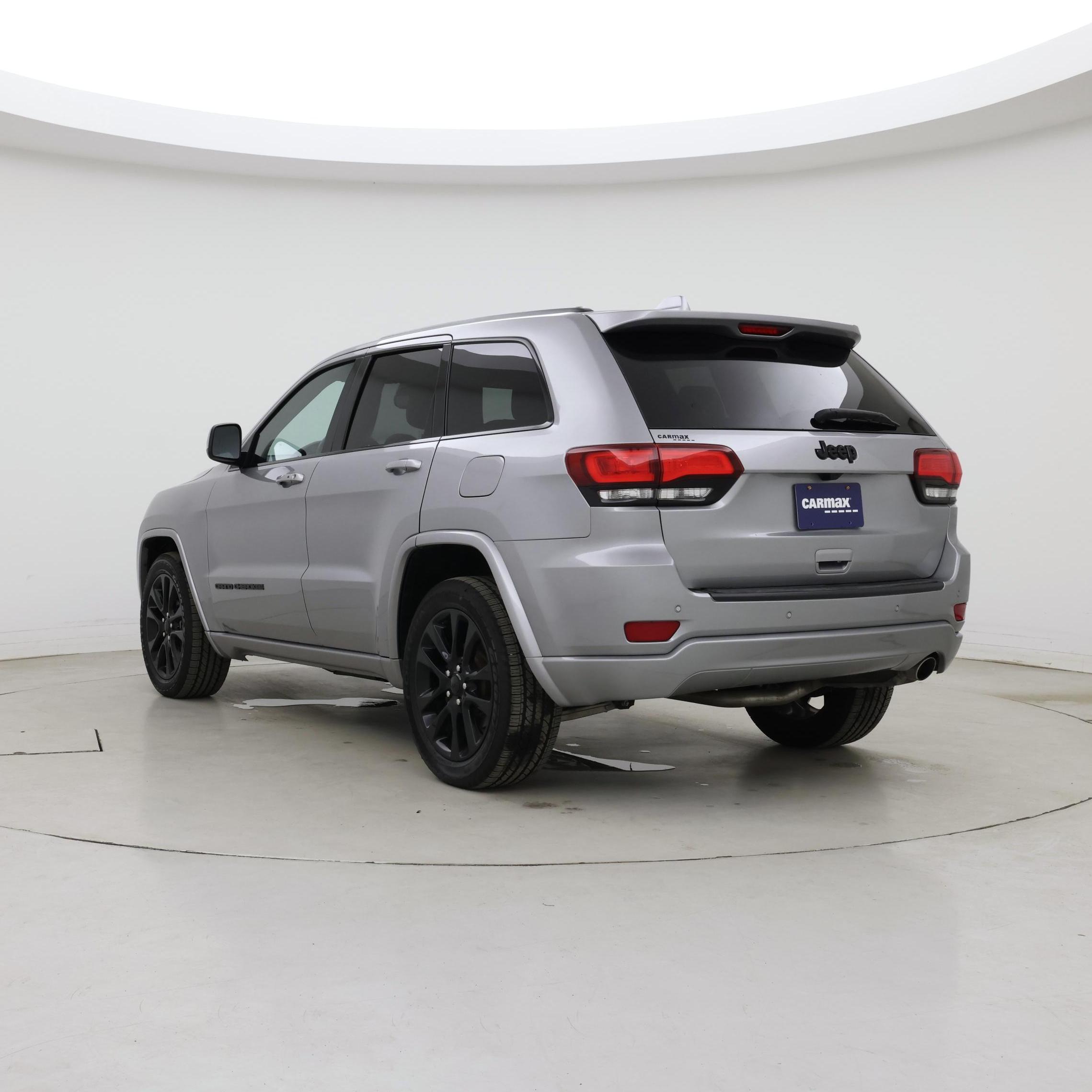 Thumbnail: 2019 Jeep Grand Cherokee - 2