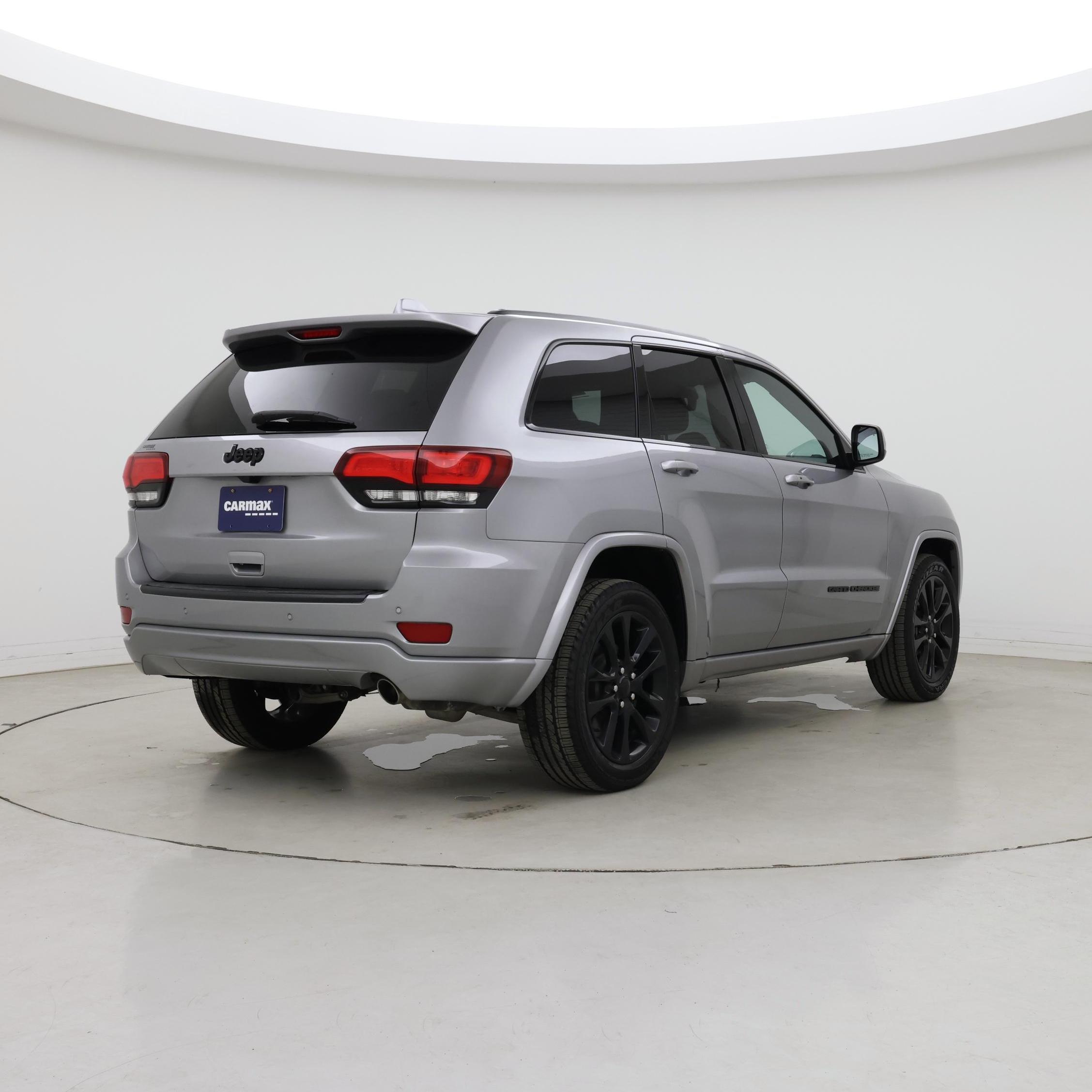 Thumbnail: 2019 Jeep Grand Cherokee - 8