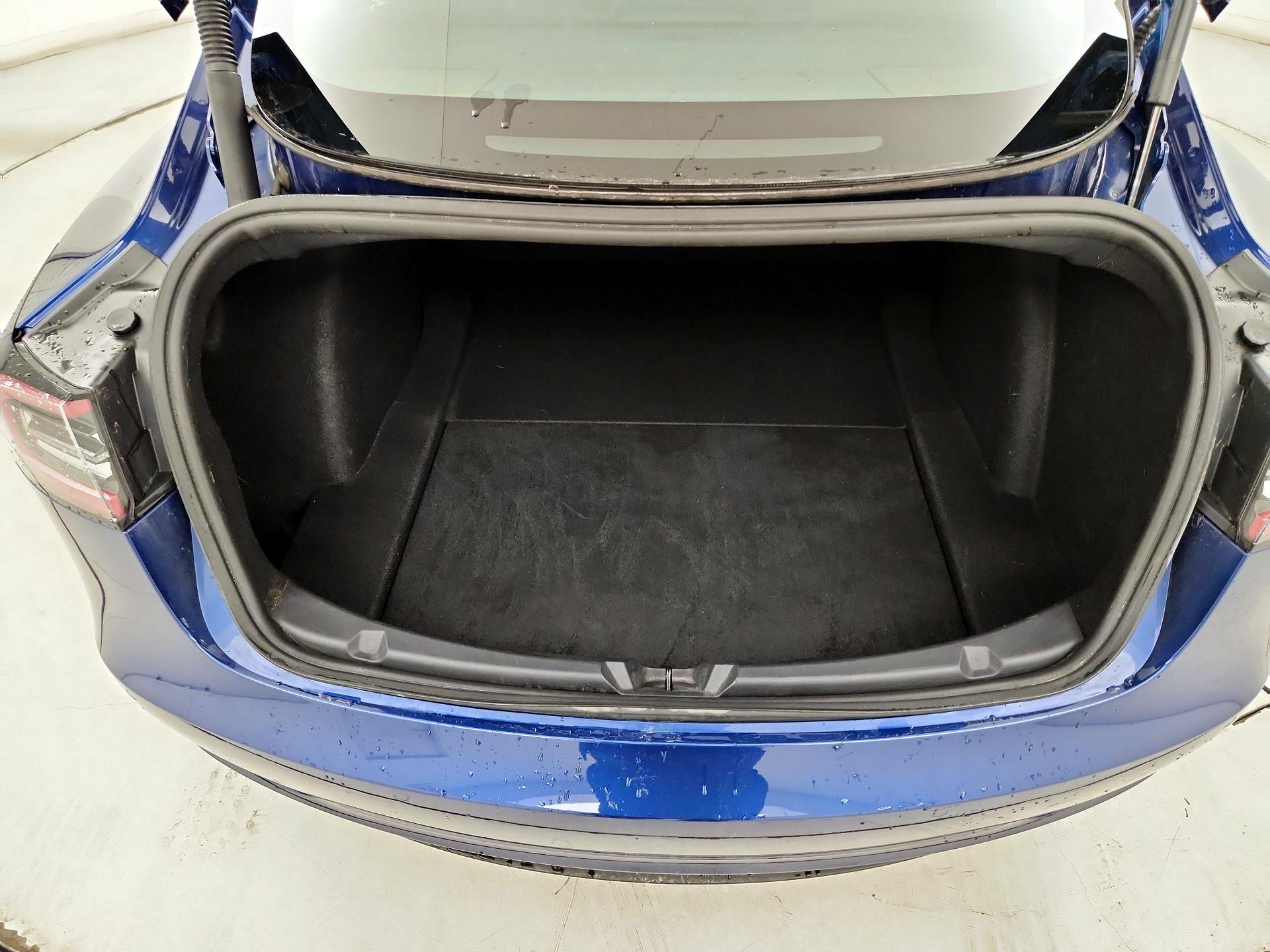 Thumbnail: 2021 Tesla Model 3 - 19