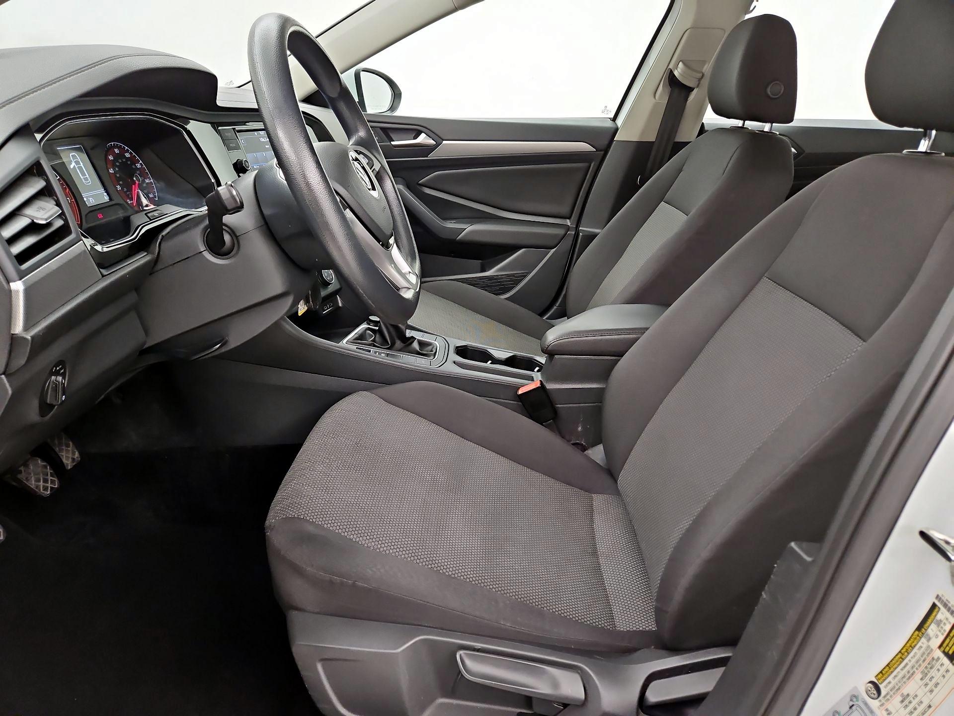 Thumbnail: 2020 Volkswagen Jetta - 11