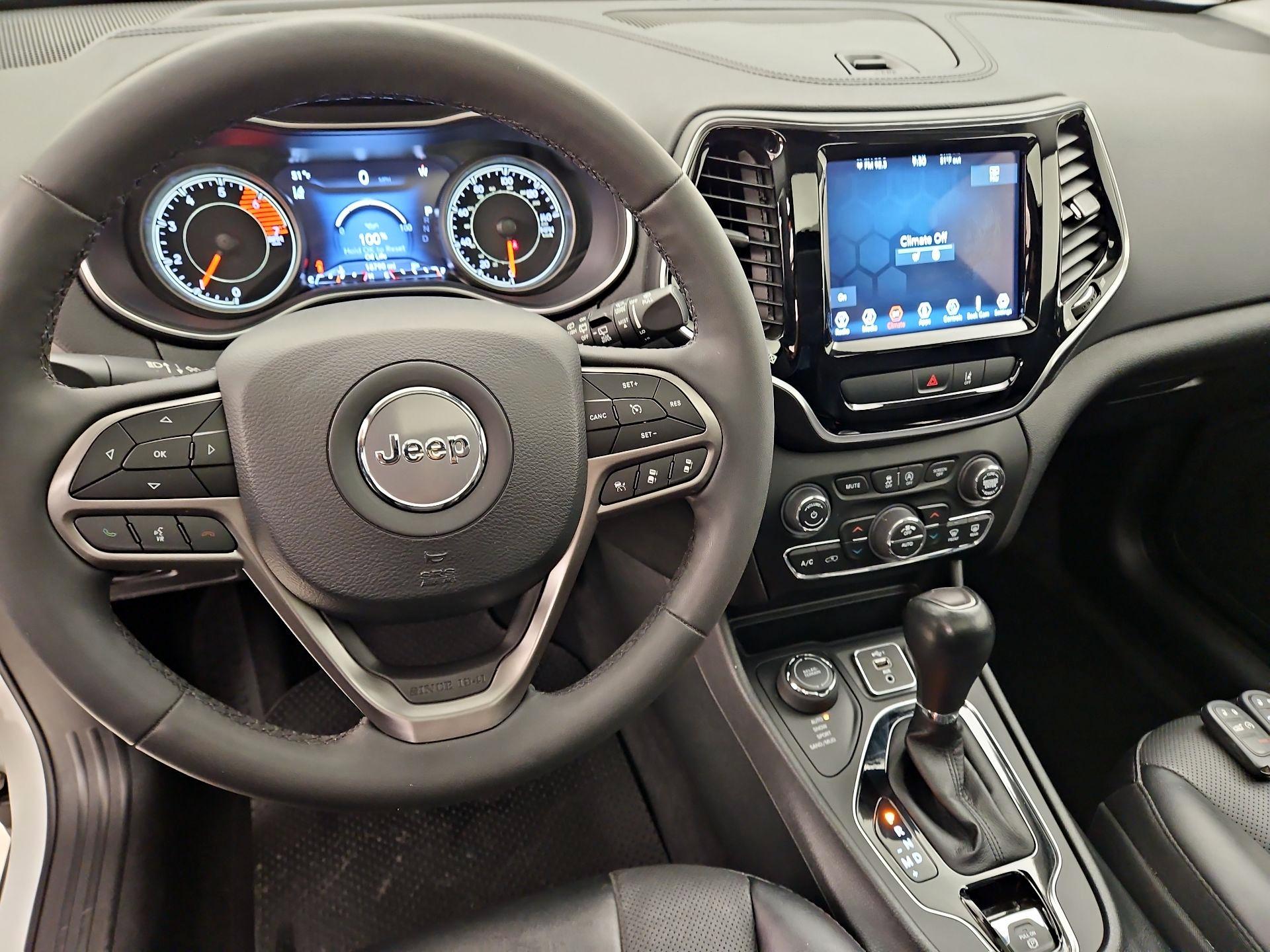Thumbnail: 2022 Jeep Cherokee - 9