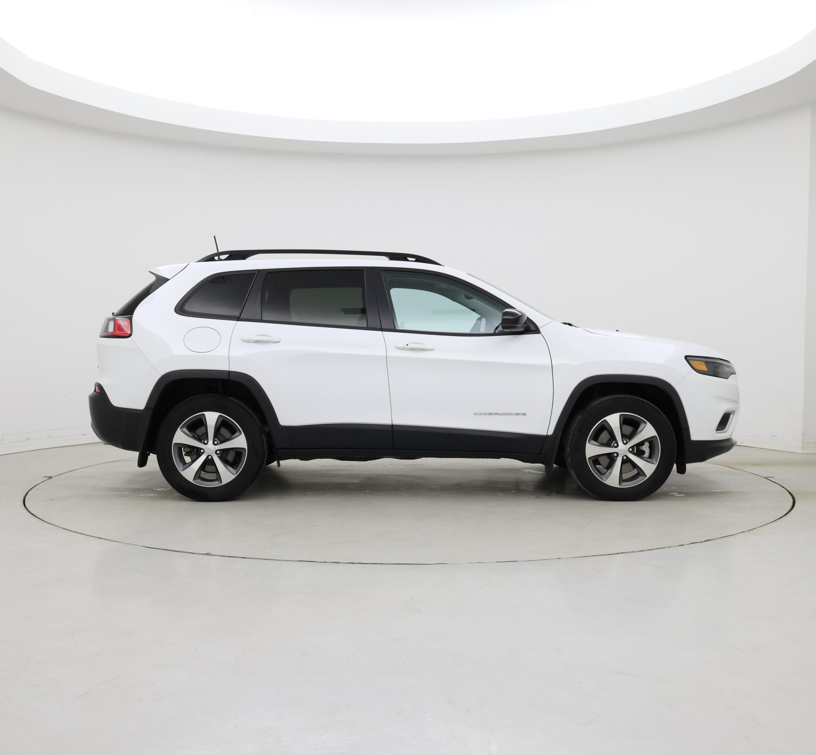 Thumbnail: 2022 Jeep Cherokee - 7