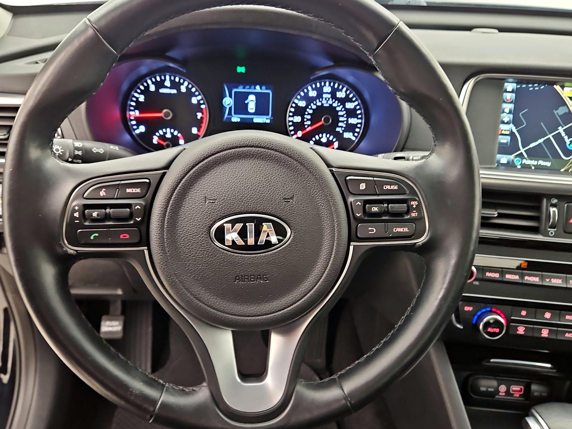 Thumbnail: 2016 Kia Optima - 10