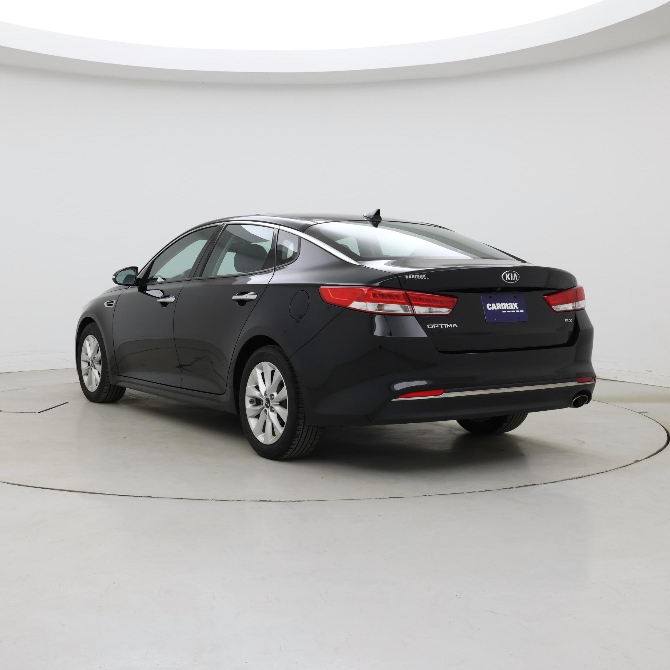 Thumbnail: 2016 Kia Optima - 2